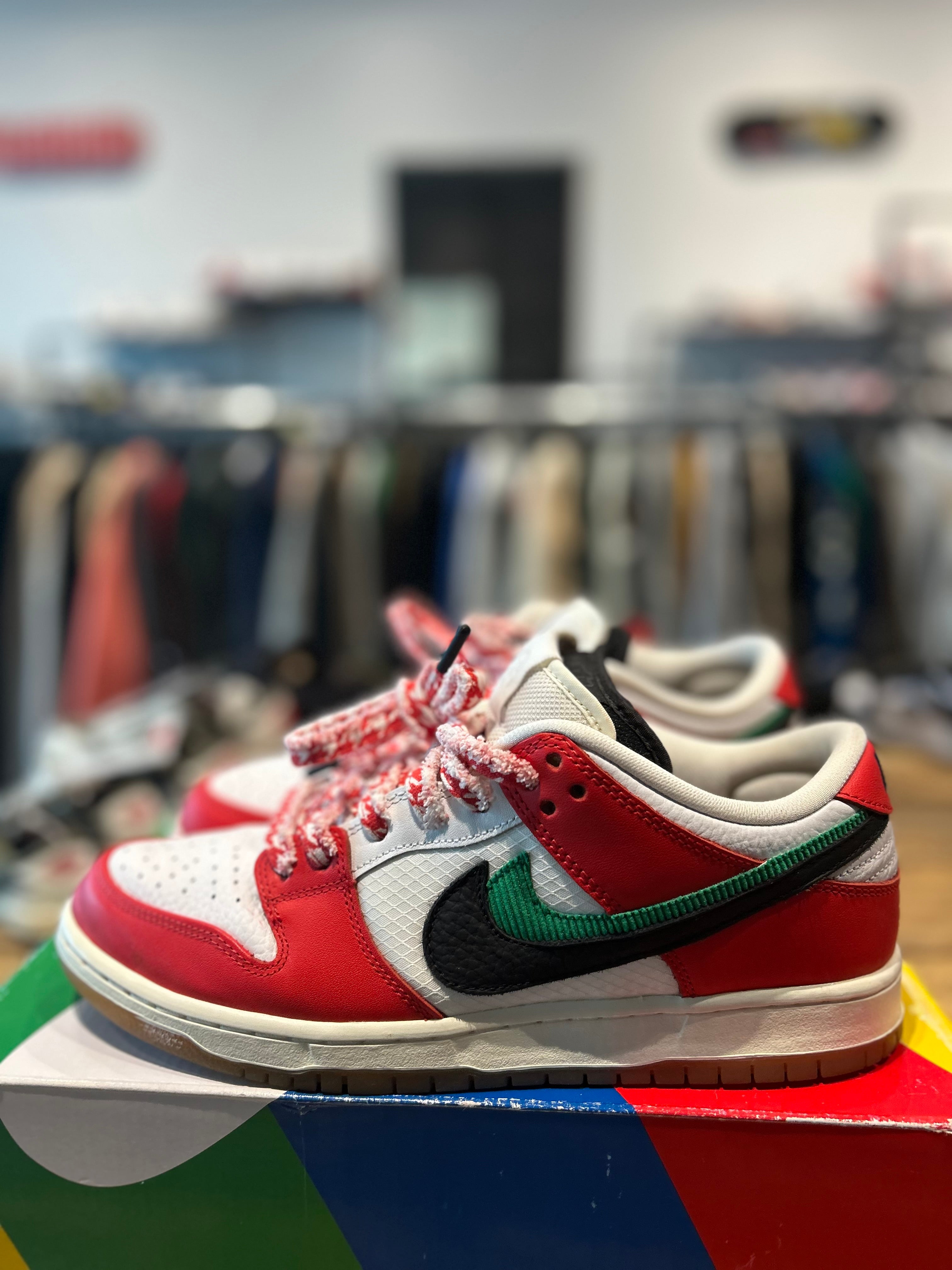 Dunk Low SB "Habibi"  Size 10 Preowned