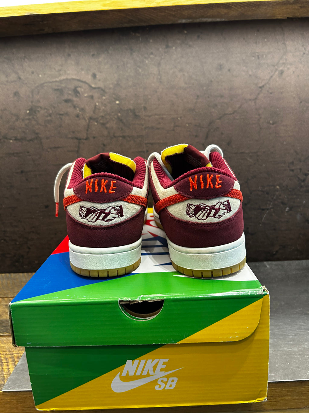 Dunk Low SB "Skate Like A Girl" Size 11 Preowned