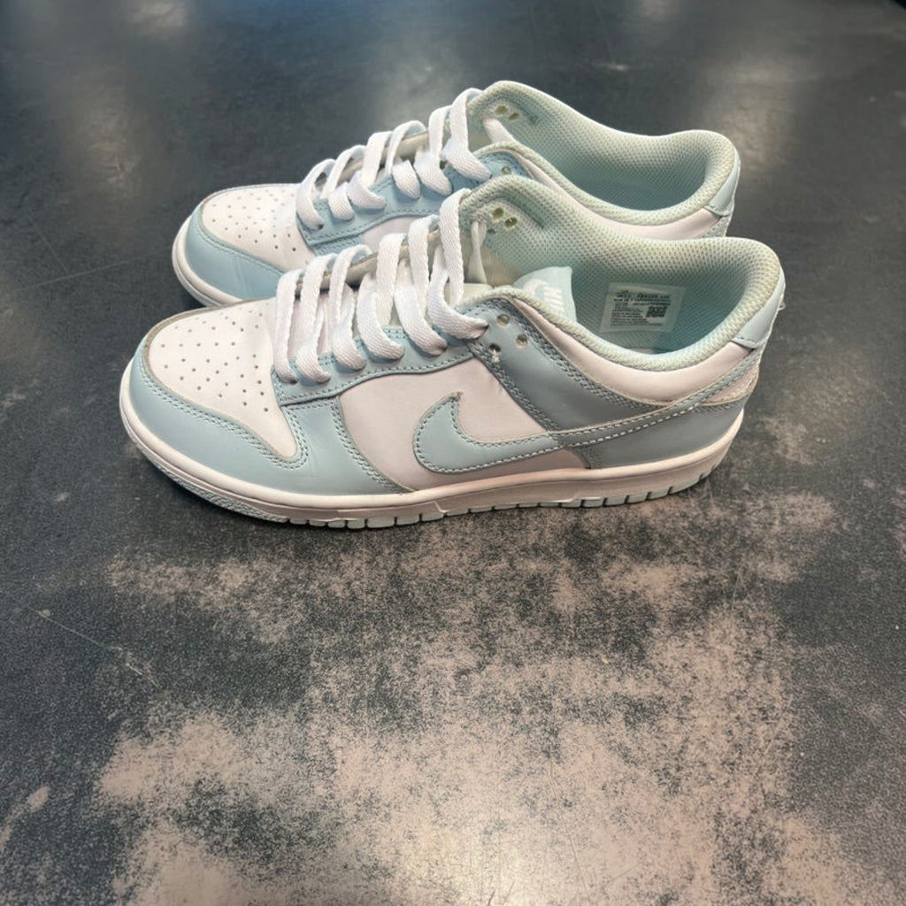 Nike Dunk Low "Glacier" Size 6Y Preowned