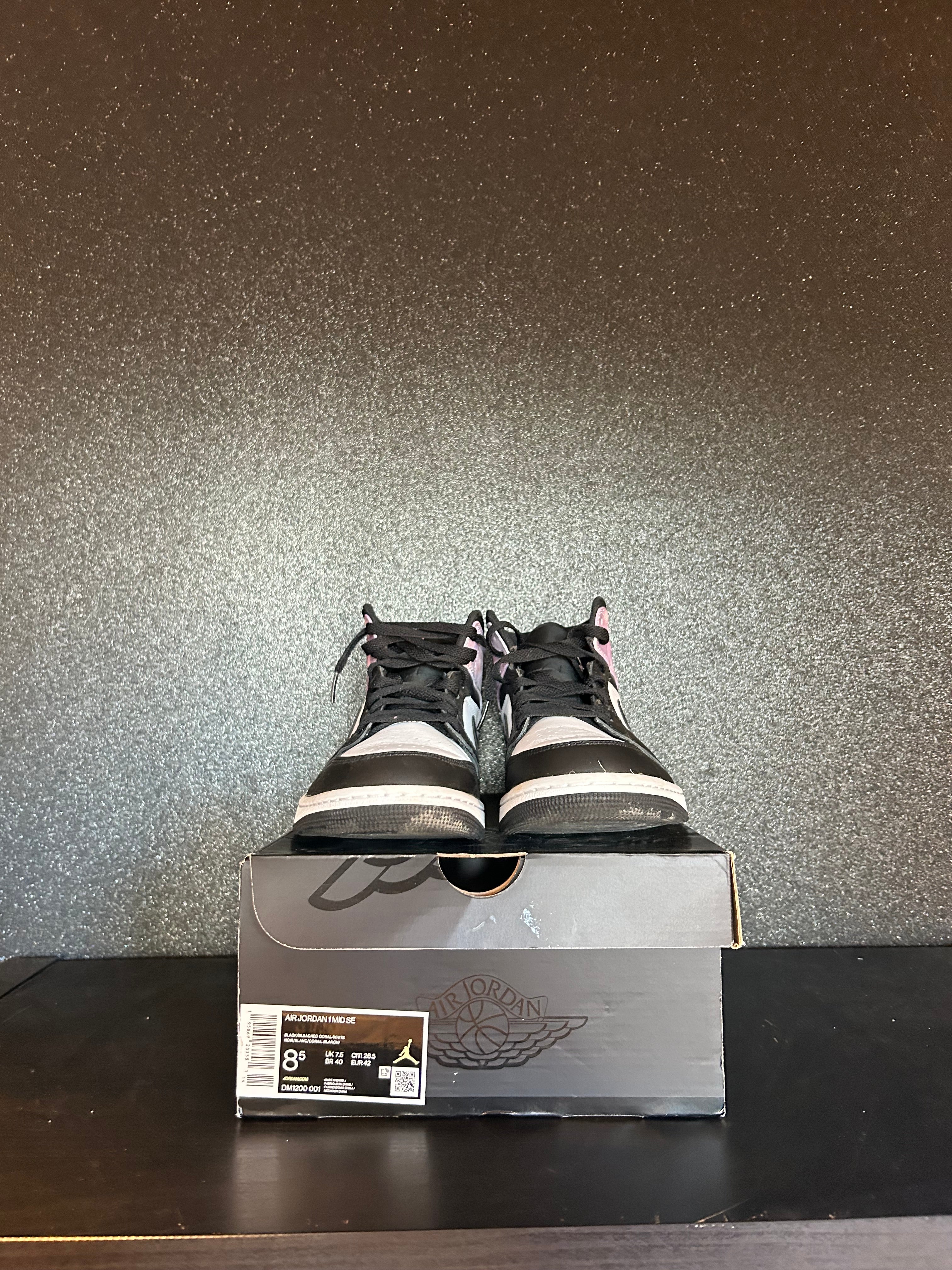 Jordan 1 Mid SE Zen Master Size 8.5 Preowned