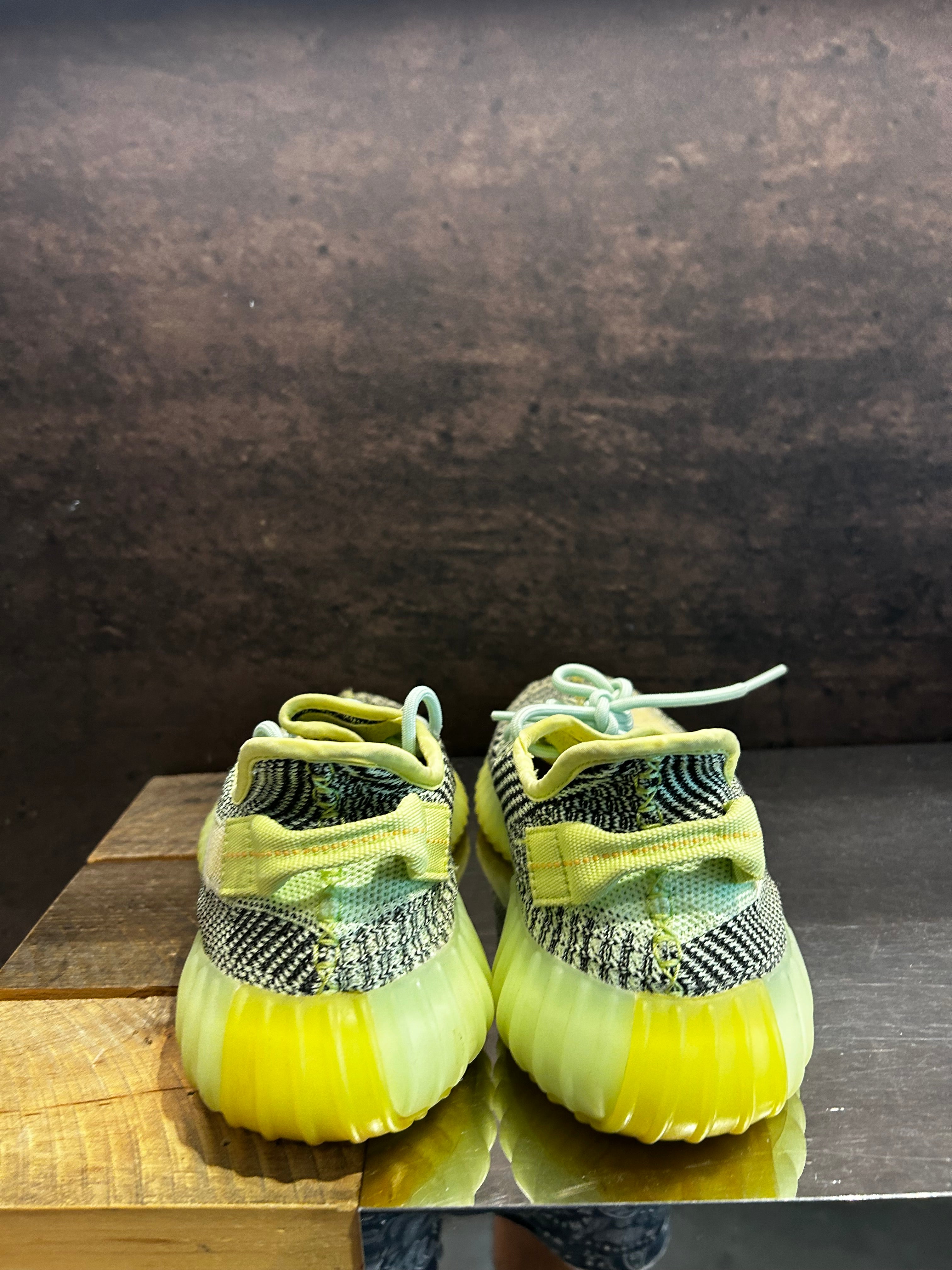Yeezy 350 "YeezReel" Size 9.5 Preowned