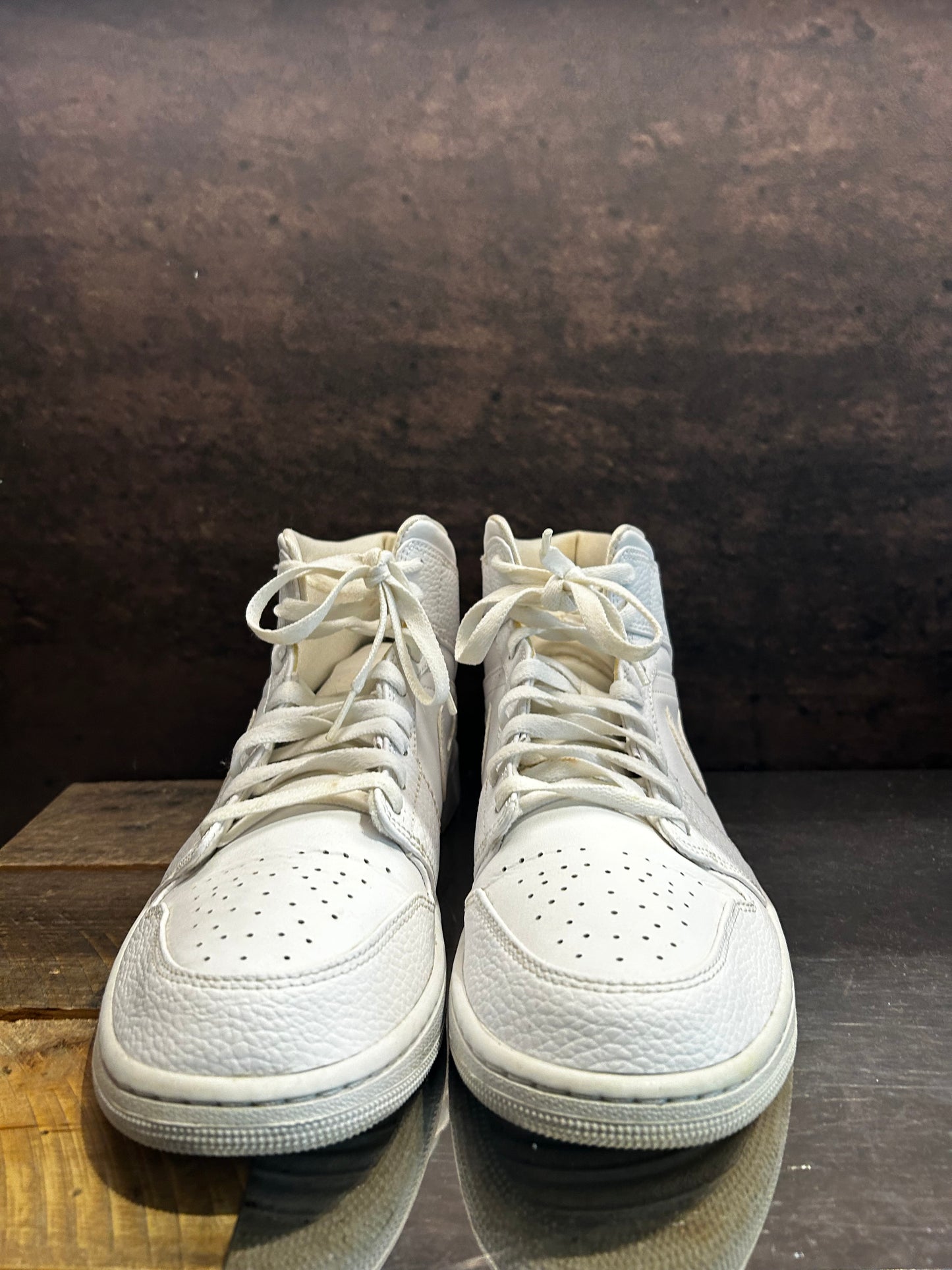 Jordan 1 Mid "Triple White" Size 10 Preowned