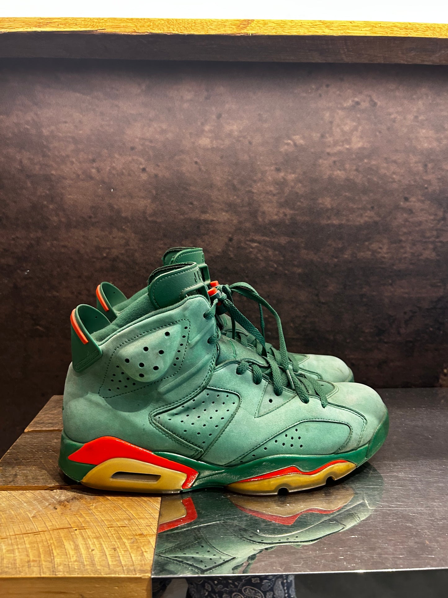 Jordan 6 Retro "Gatorade" Size 10.5 Preowned