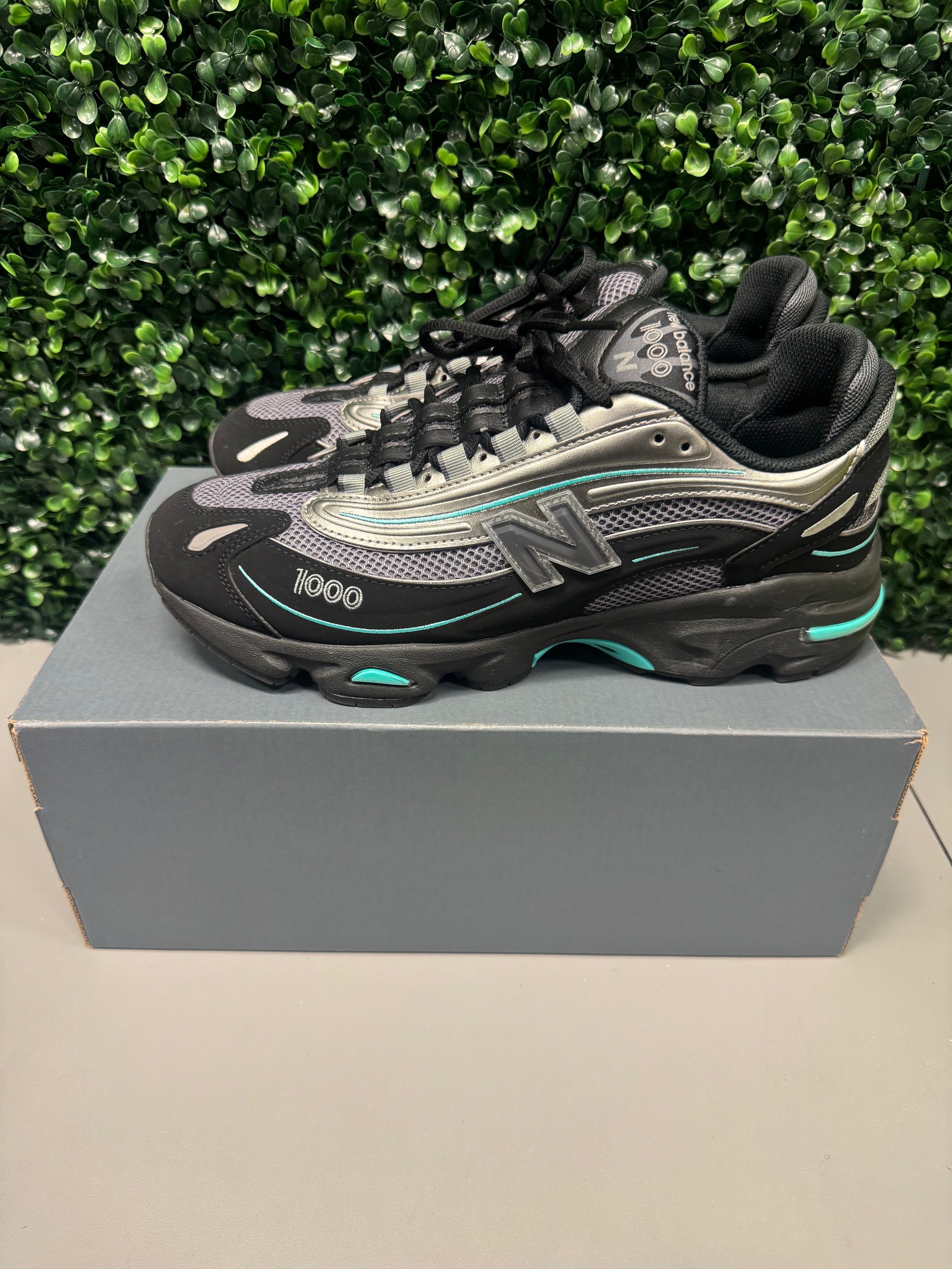 New Balance 1000 "Black Teal" Size 10 Preonwed