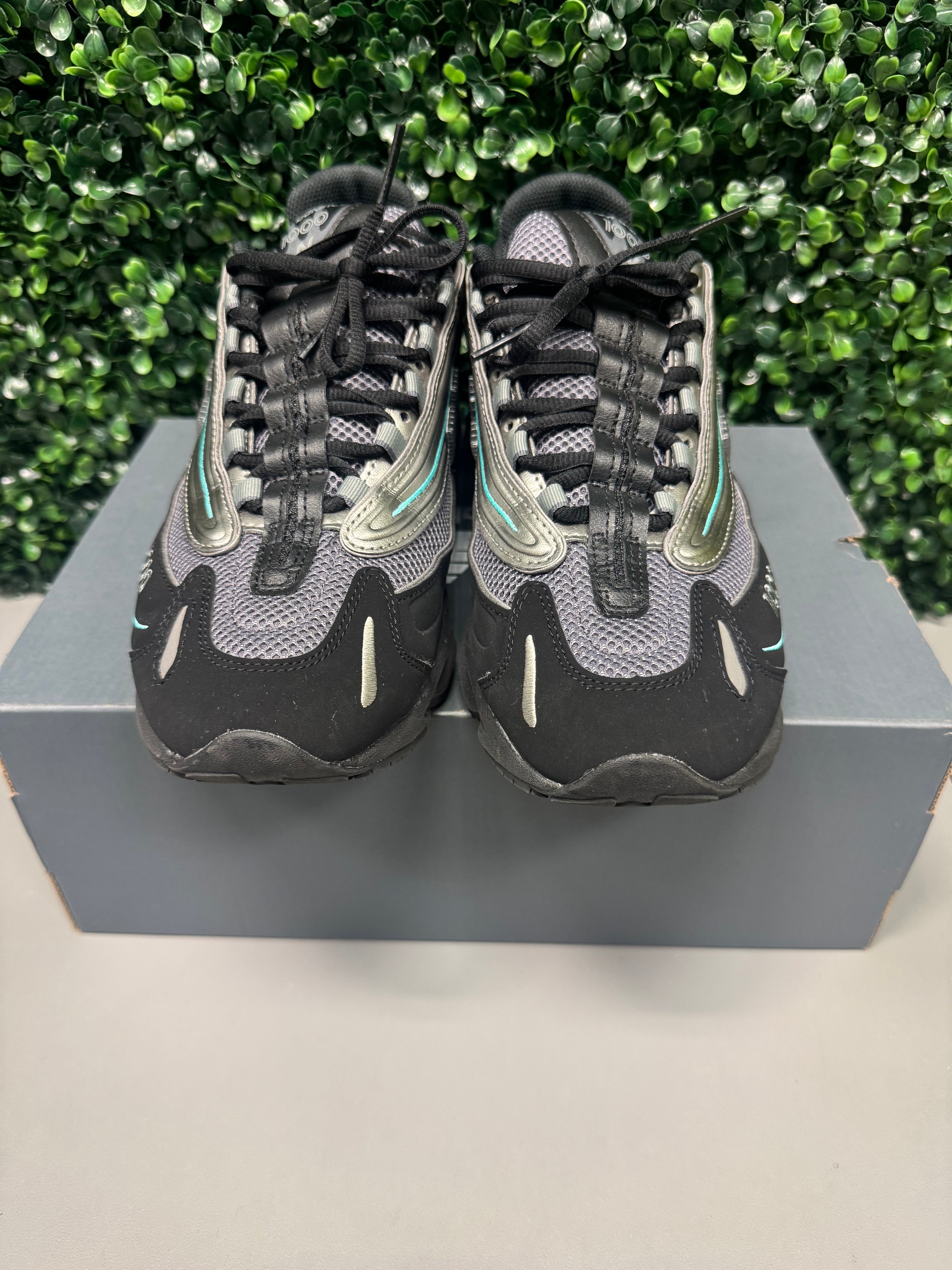 New Balance 1000 "Black Teal" Size 10 Preonwed