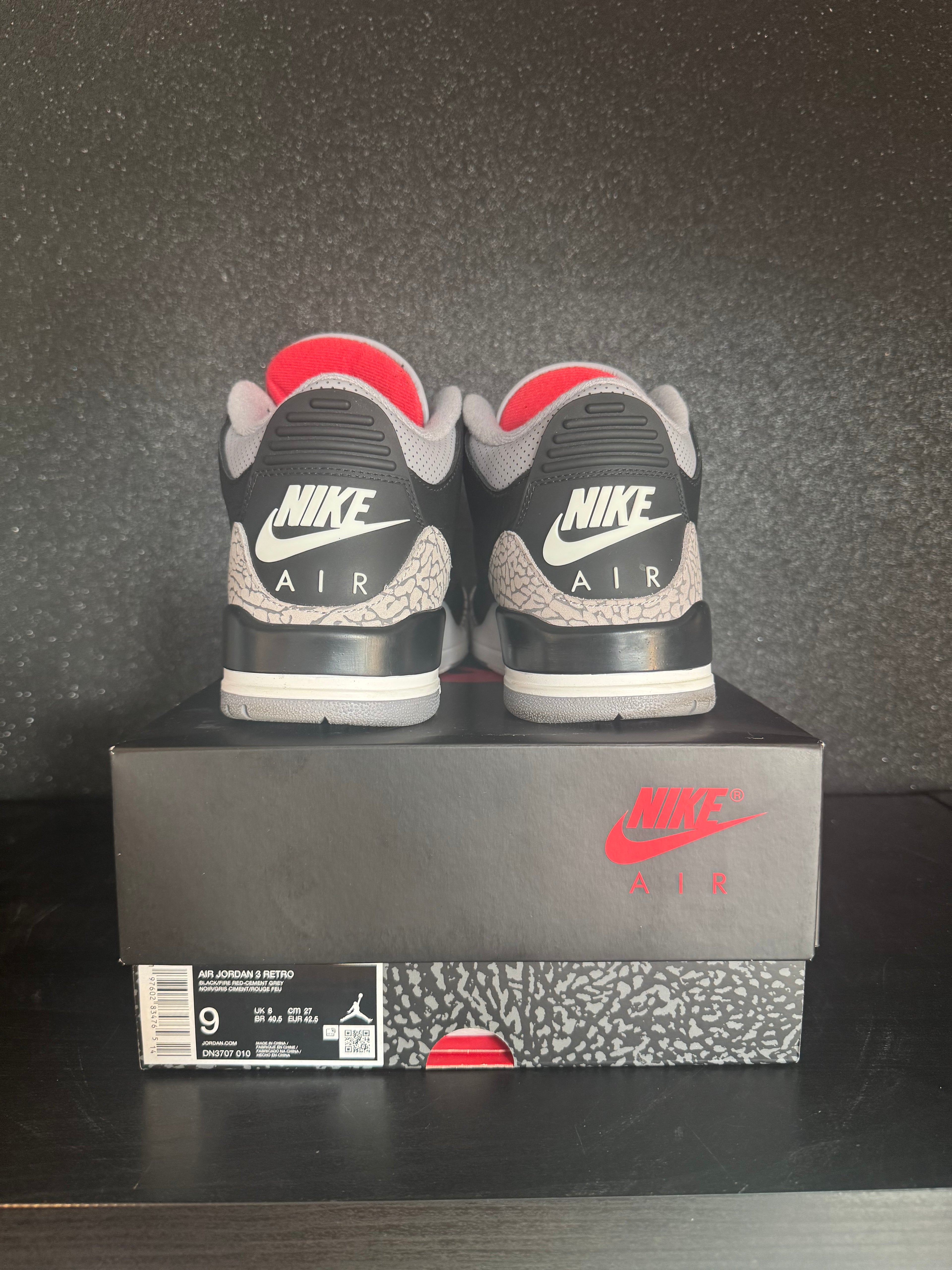 Jordan 3 'Black Cement' Size 9 Preowned with box