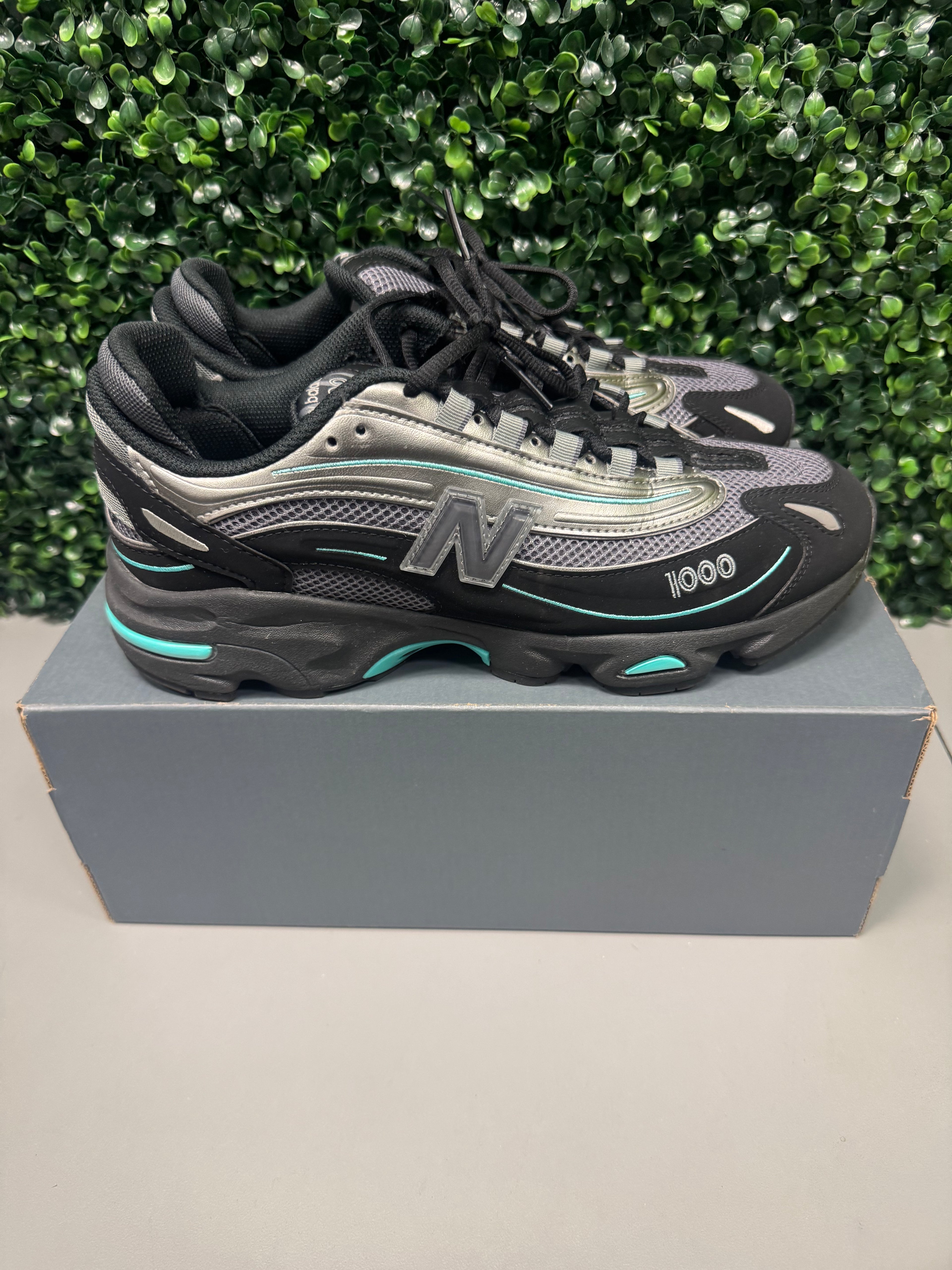 New Balance 1000 "Black Teal" Size 10 Preonwed