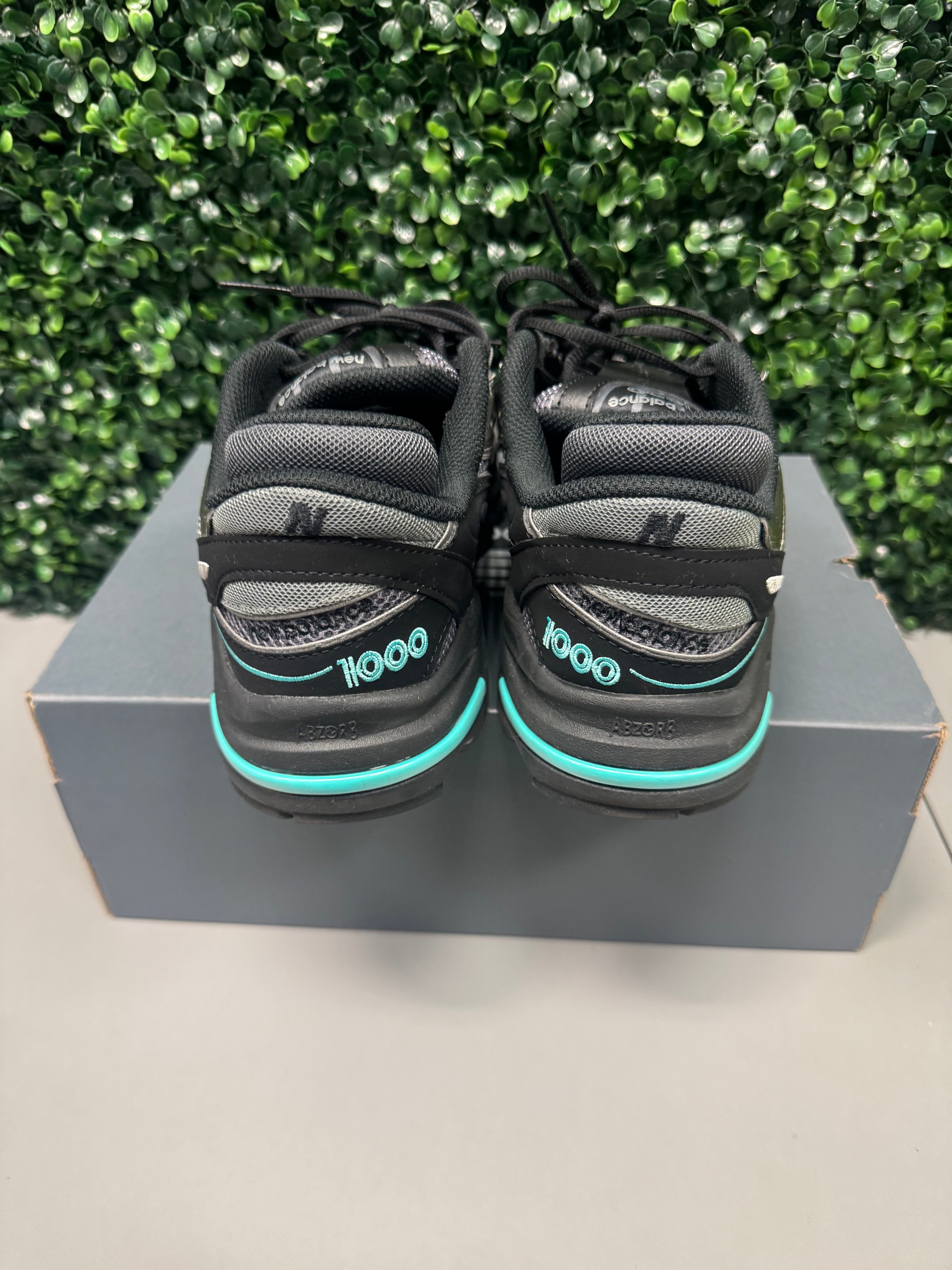 New Balance 1000 "Black Teal" Size 10 Preonwed