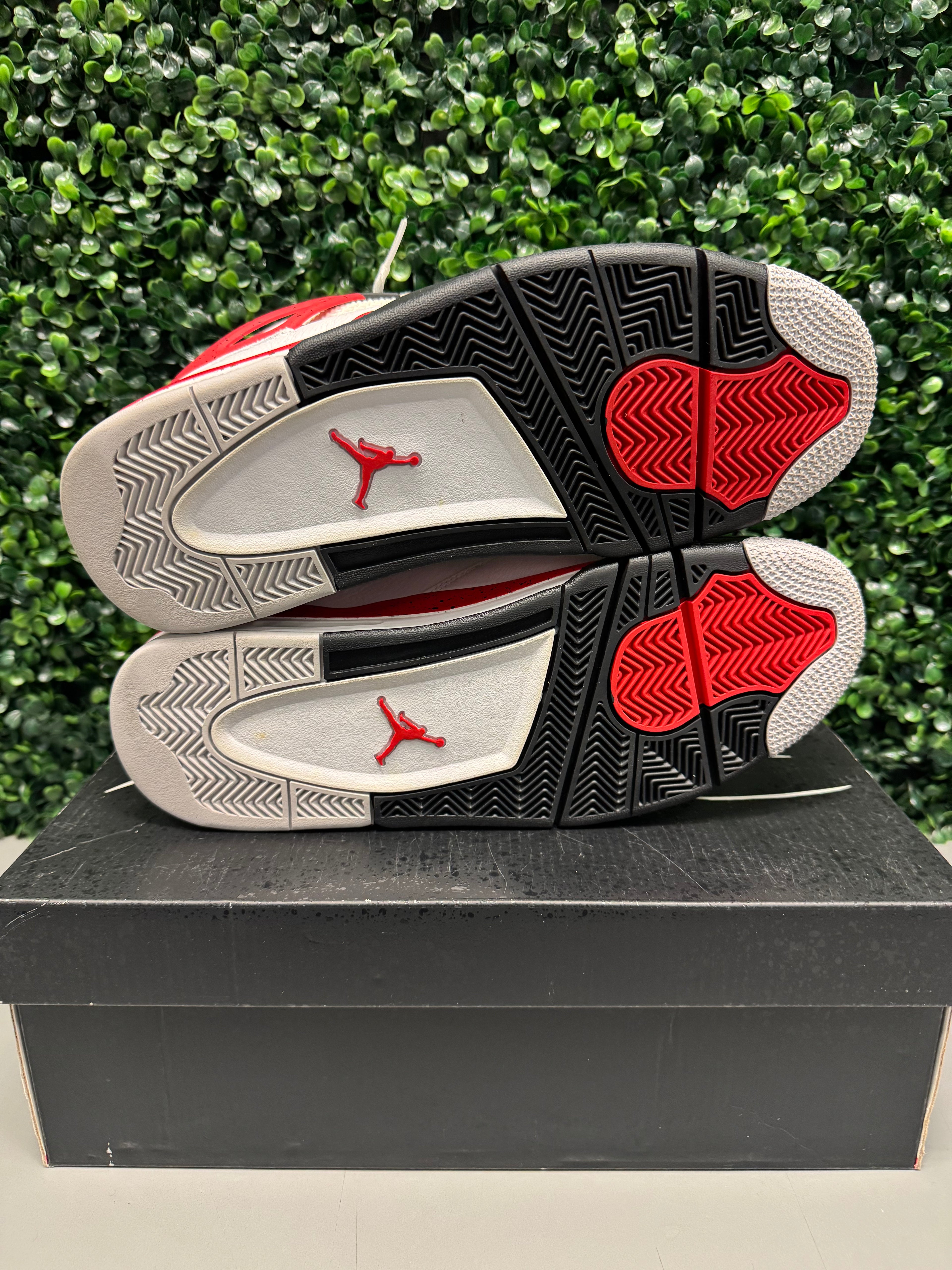 Jordan 4 Red Cement Size 10.5 Preowned