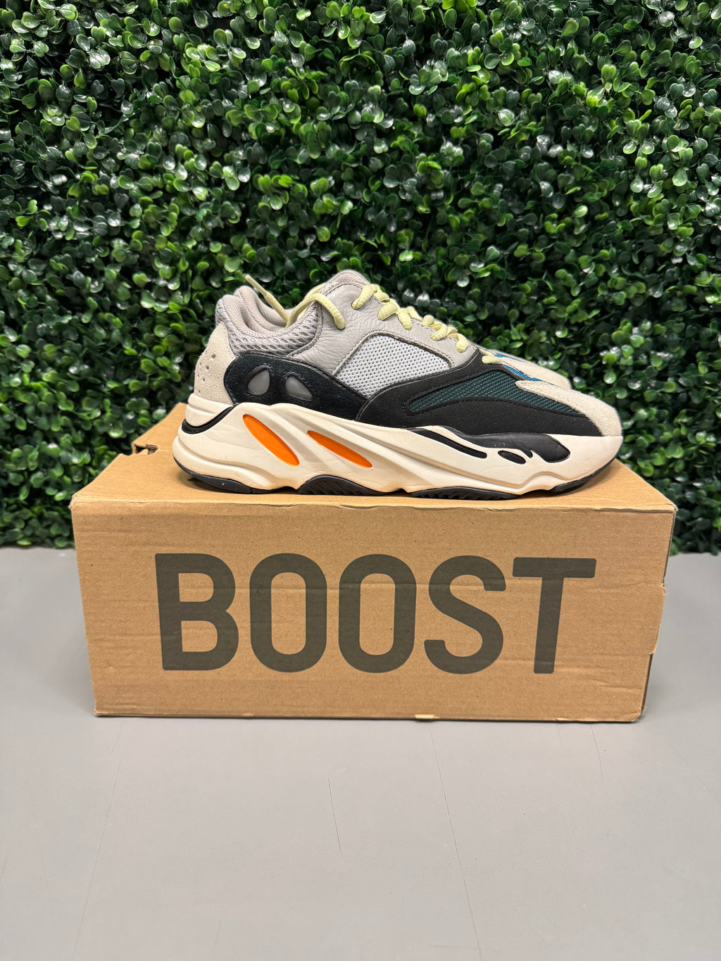 adidas Yeezy Boost 700 Wave Runner Size 7 Preowned