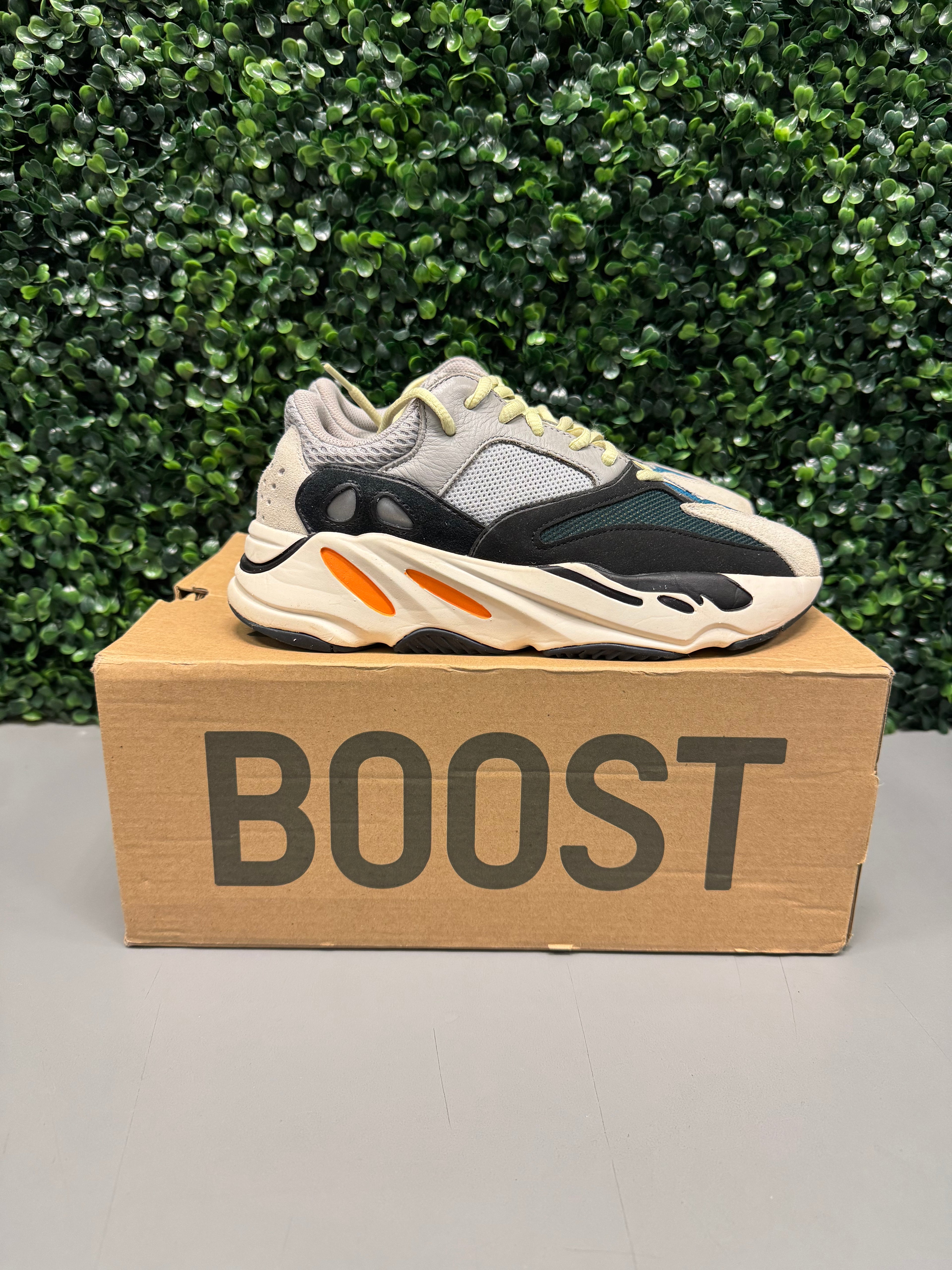 adidas Yeezy Boost 700 Wave Runner Size 7 Preowned