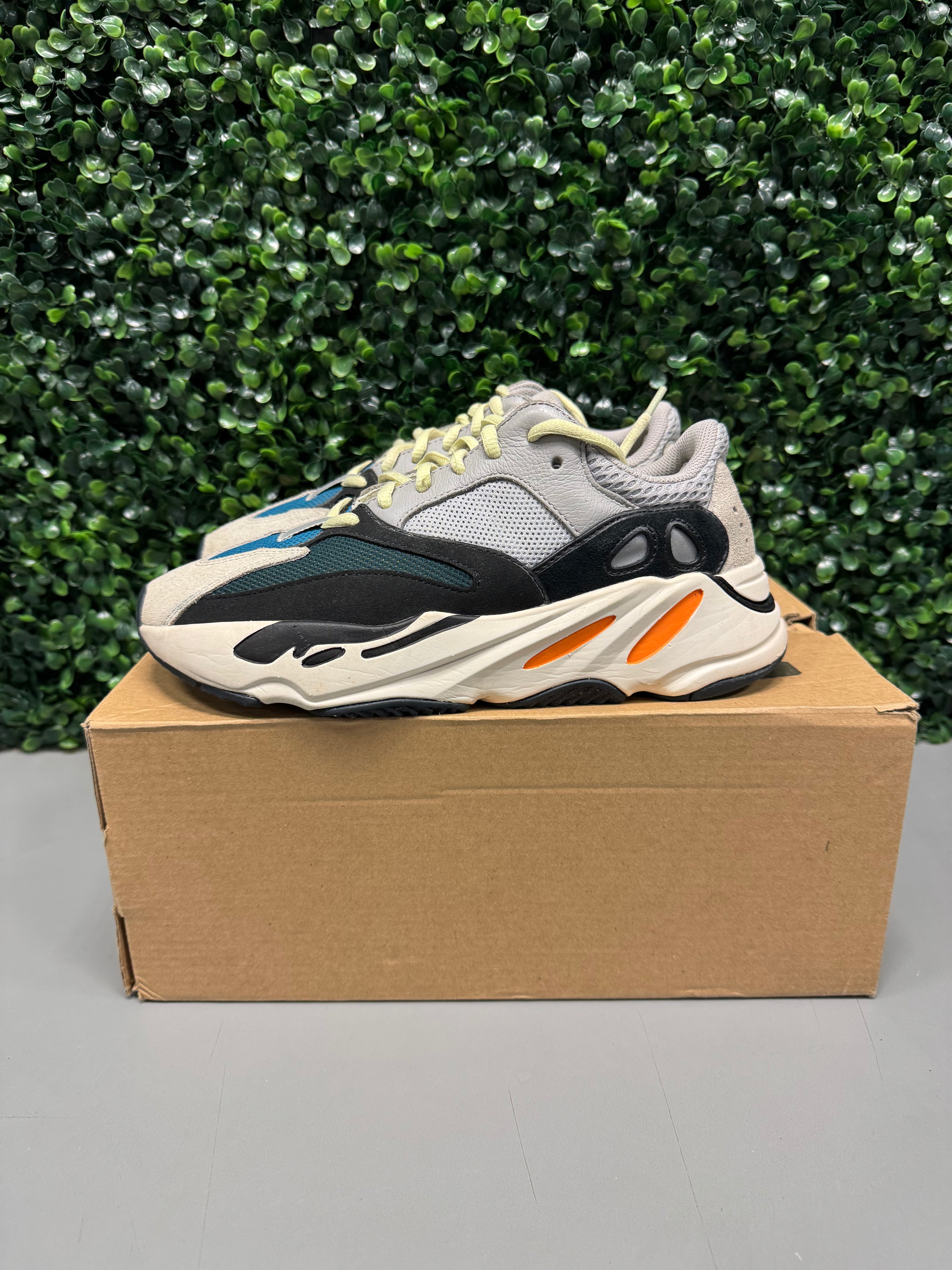adidas Yeezy Boost 700 Wave Runner Size 7 Preowned