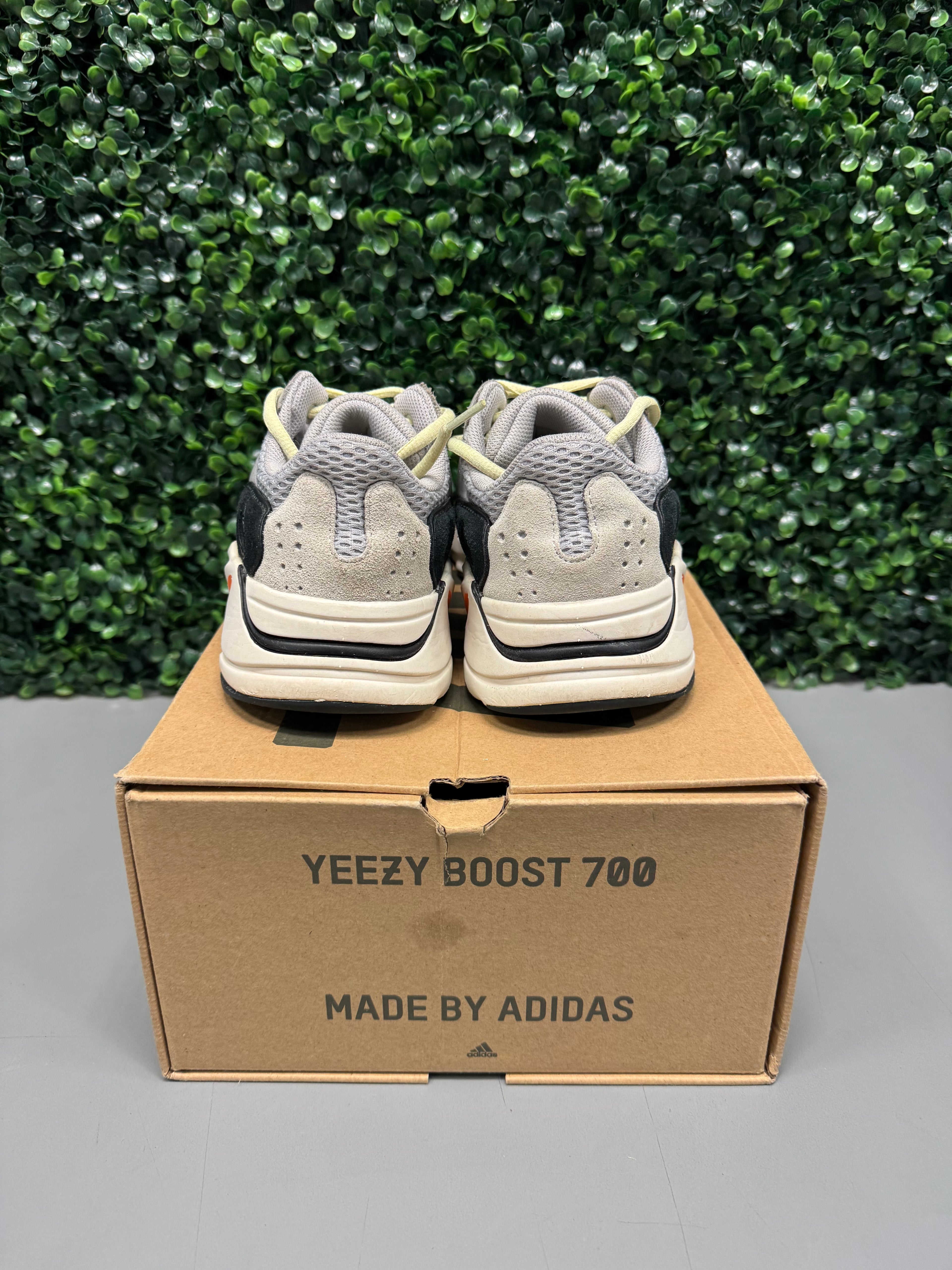 adidas Yeezy Boost 700 Wave Runner Size 7 Preowned