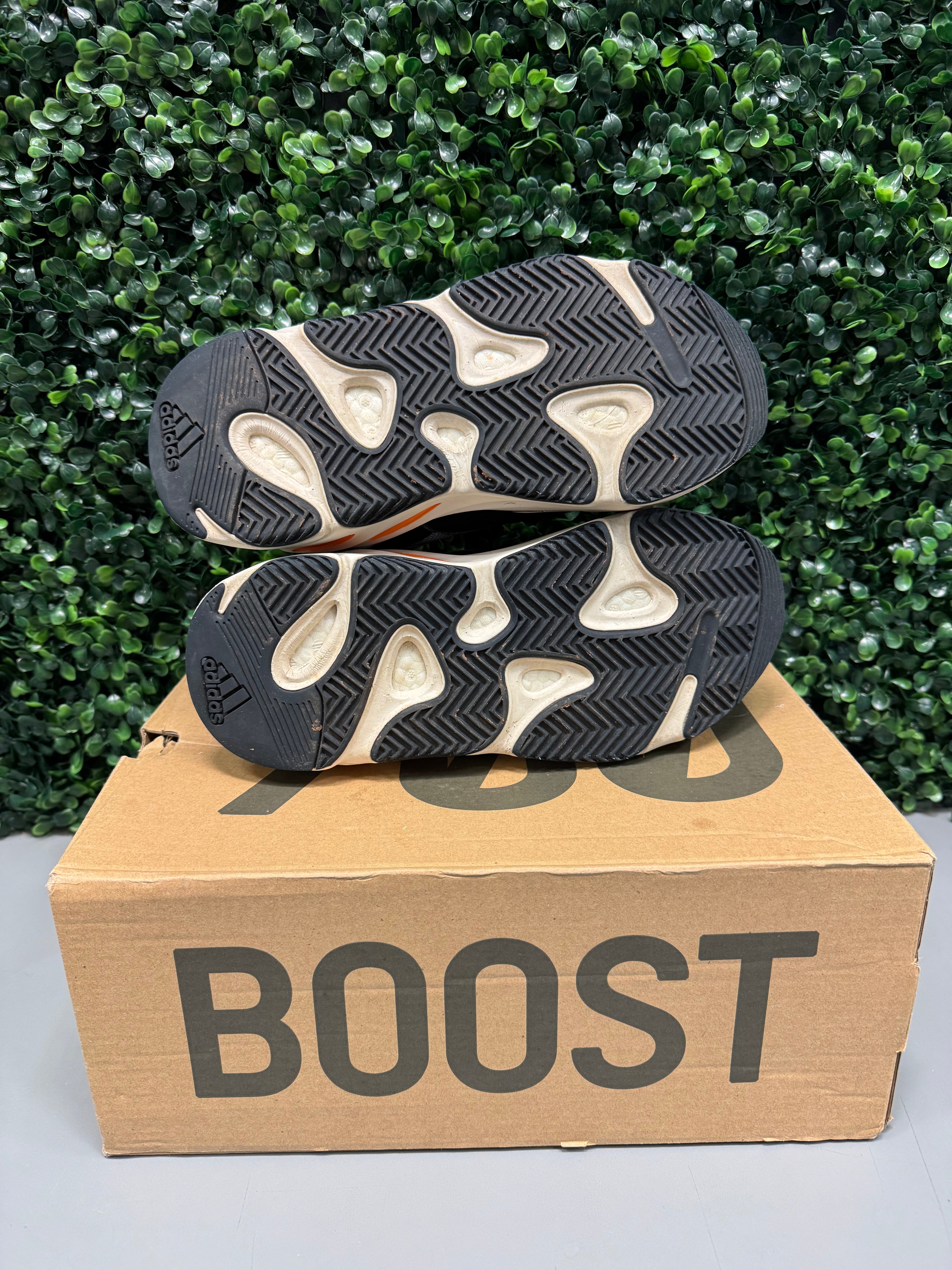 adidas Yeezy Boost 700 Wave Runner Size 7 Preowned