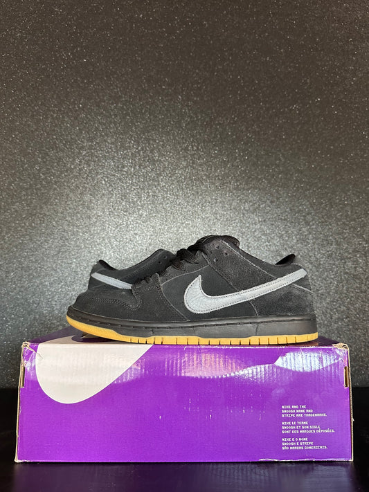 Nike SB Dunk Low "Fog" Size 8 preowned with box