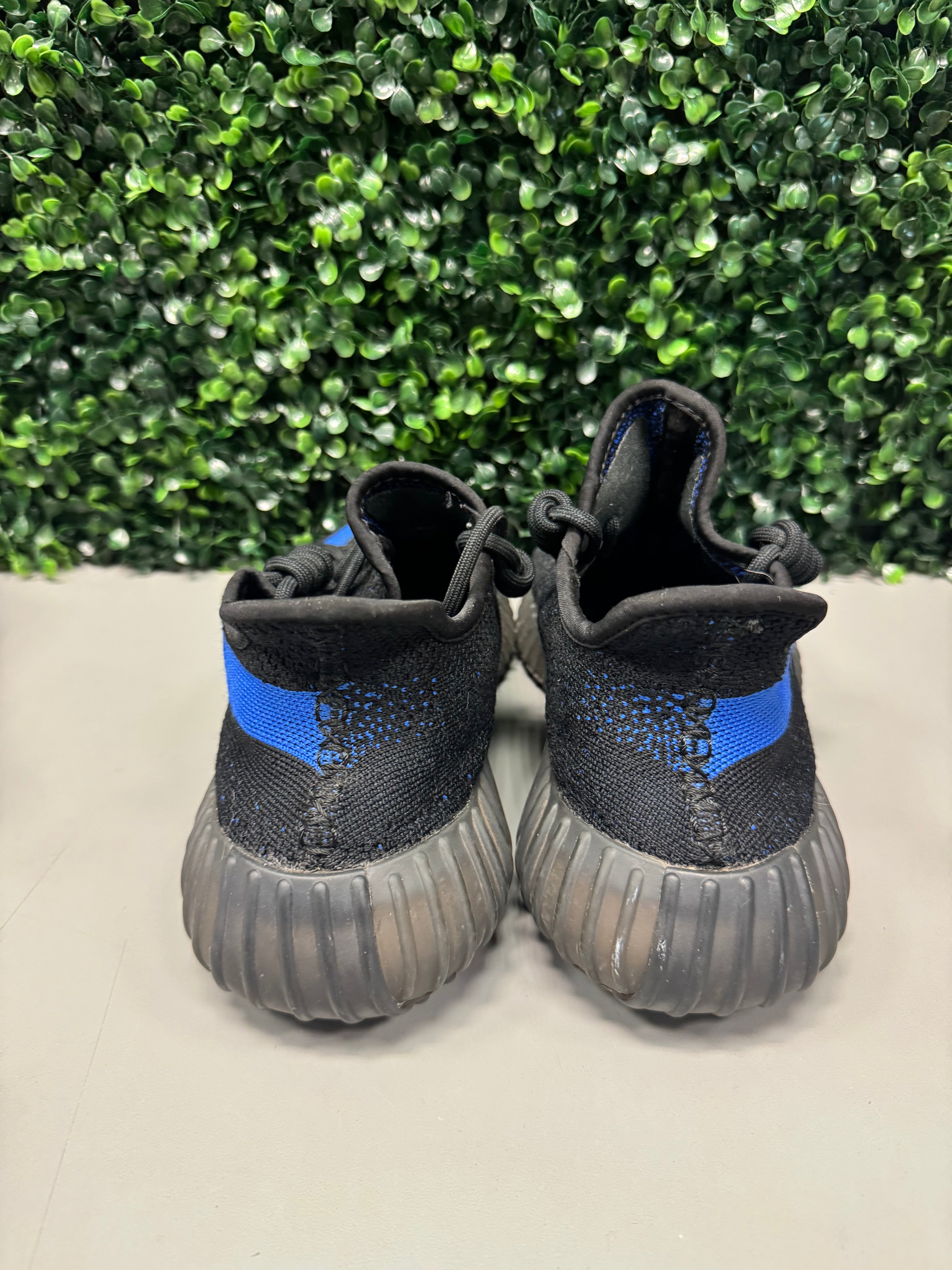 Yeezy 350 "Dazzling Blue" Size 11 Preowned