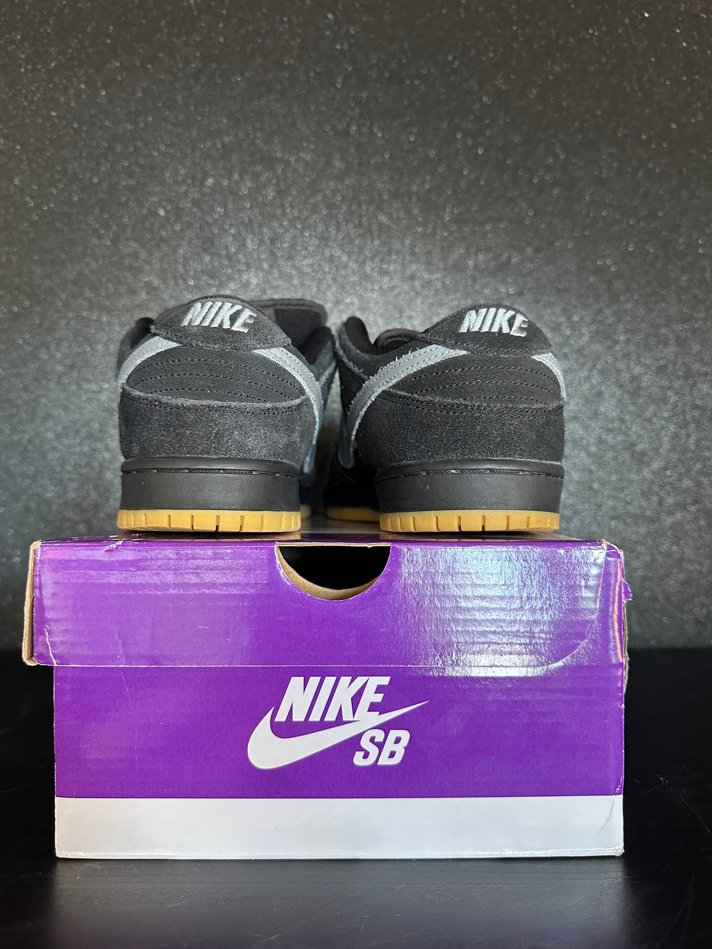 Nike SB Dunk Low "Fog" Size 8 preowned with box