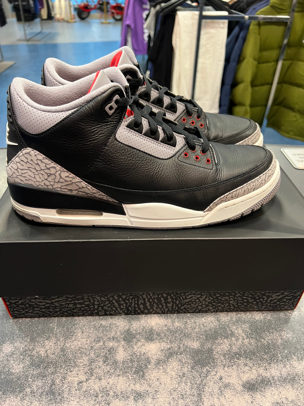 Jordan 3 "Black Cement" Size 13M Preowned