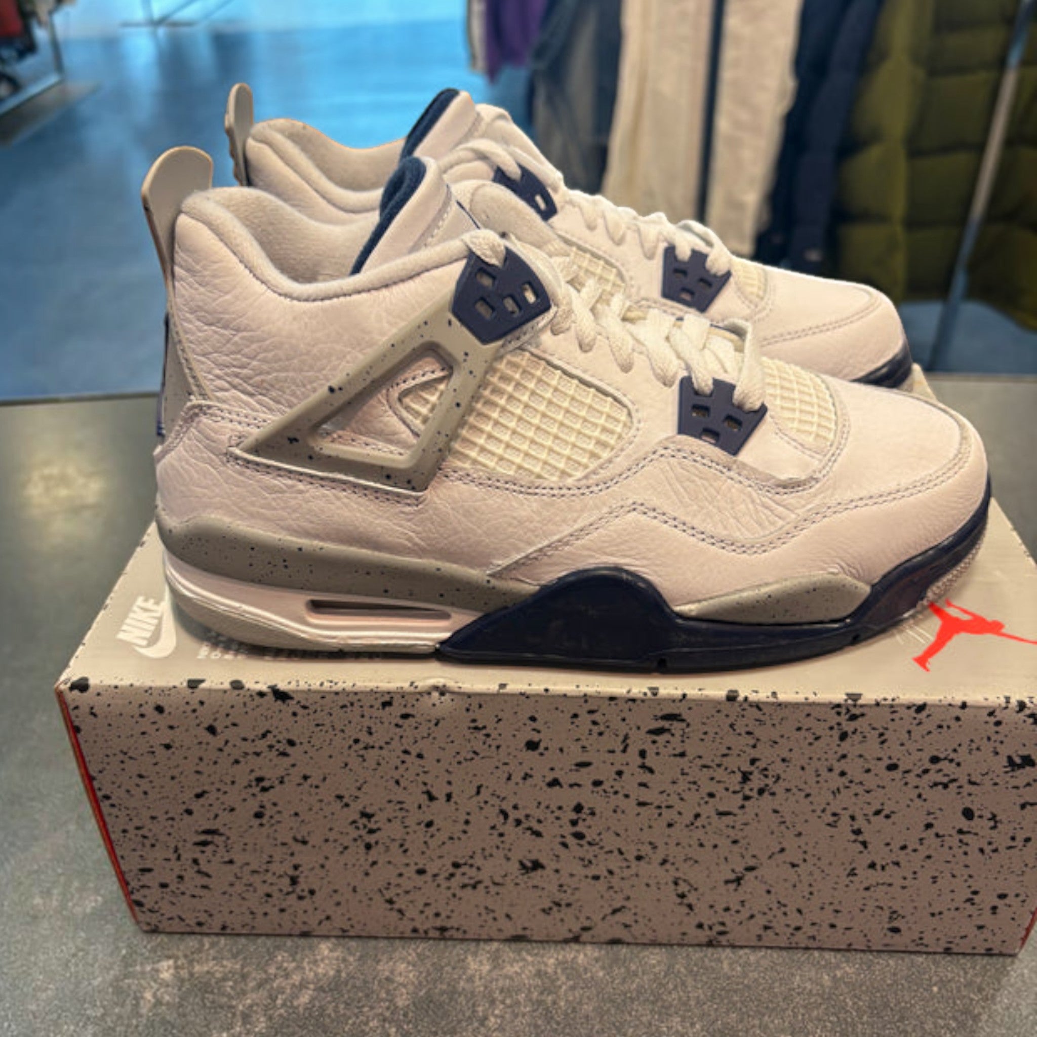 Air Jordan 4 Midnight Navy Size 5Y Pre-owned