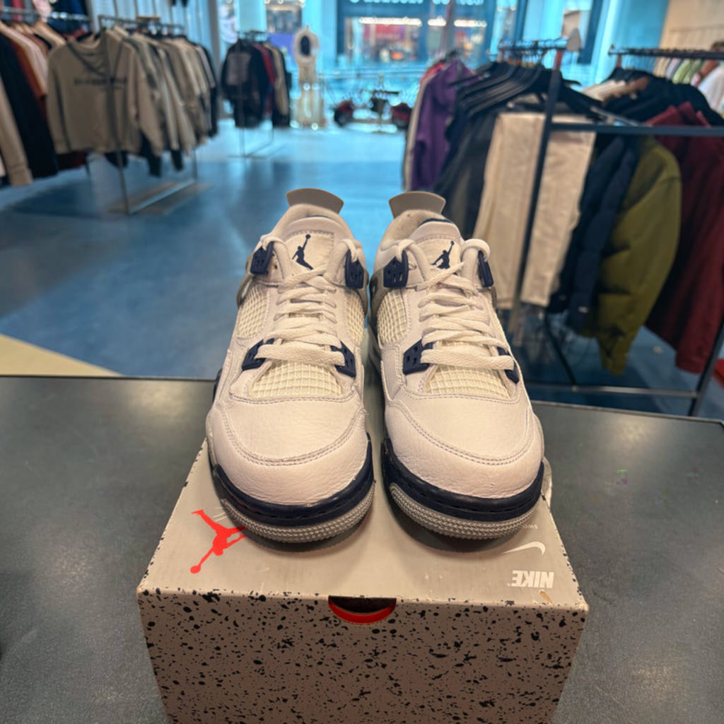 Air Jordan 4 Midnight Navy Size 5Y Pre-owned