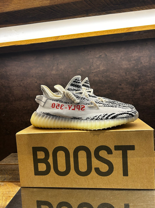 Yeezy 350 V2 "Zebra" Size 8 Preowned