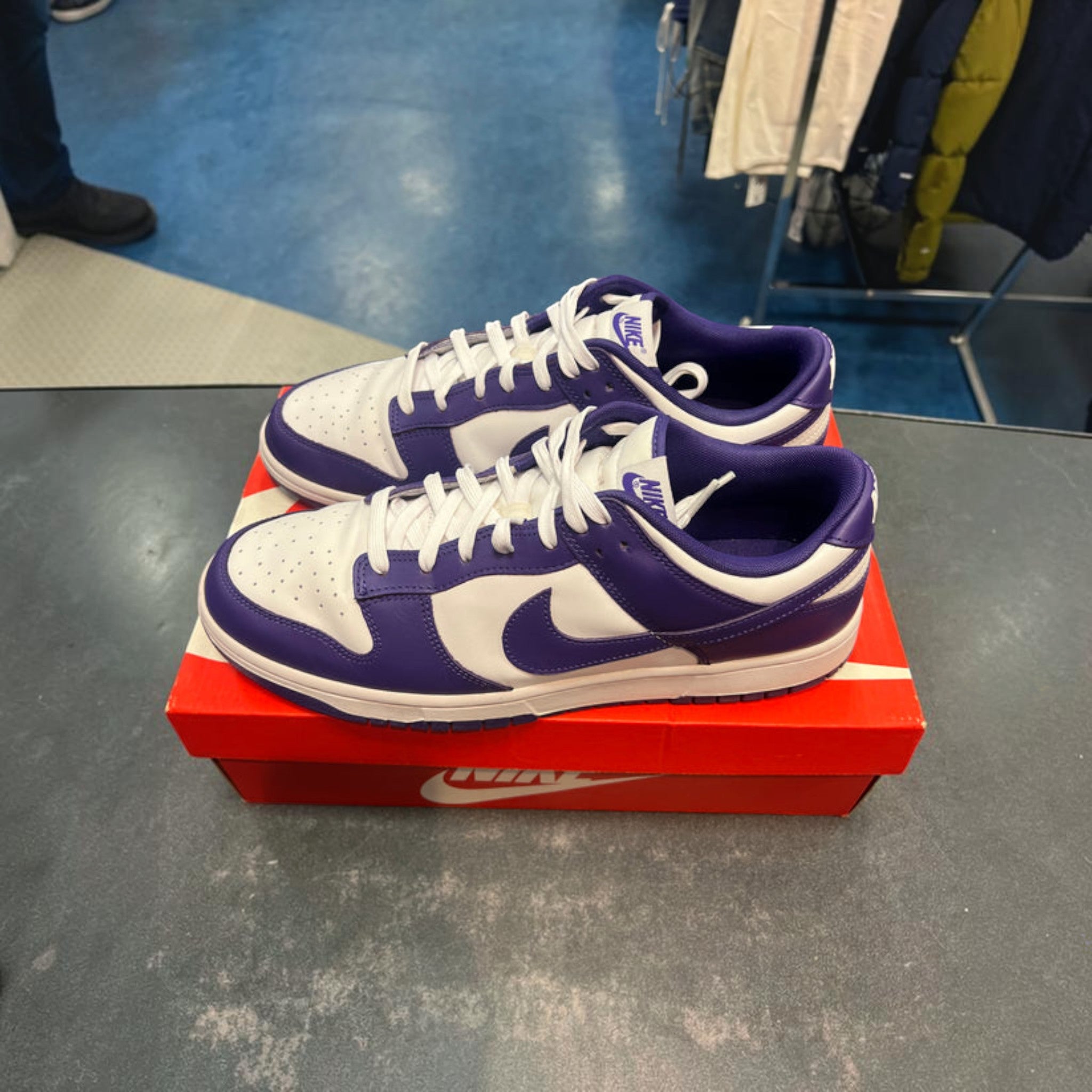 Nike Dunk Low "Court Purple" Size 13M Preowned