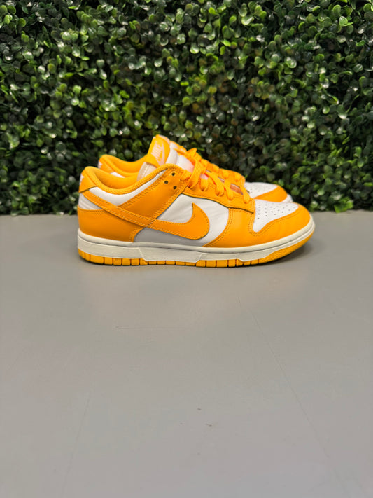 Nike Dunk Low "Laser Orange" Size 7W / 5.5Y Preowned
