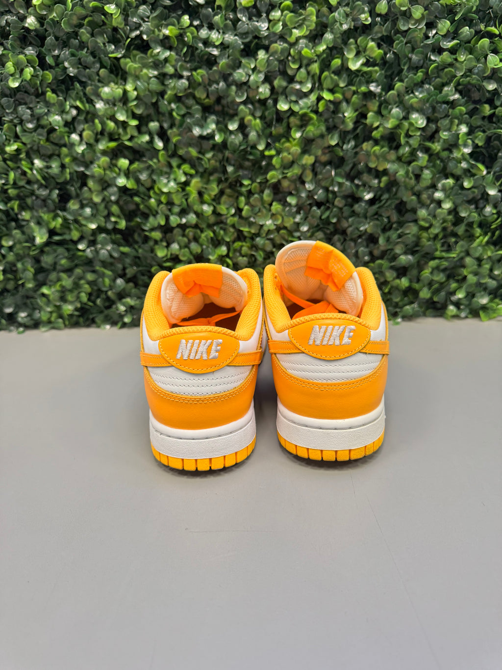 Nike Dunk Low "Laser Orange" Size 7W / 5.5Y Preowned