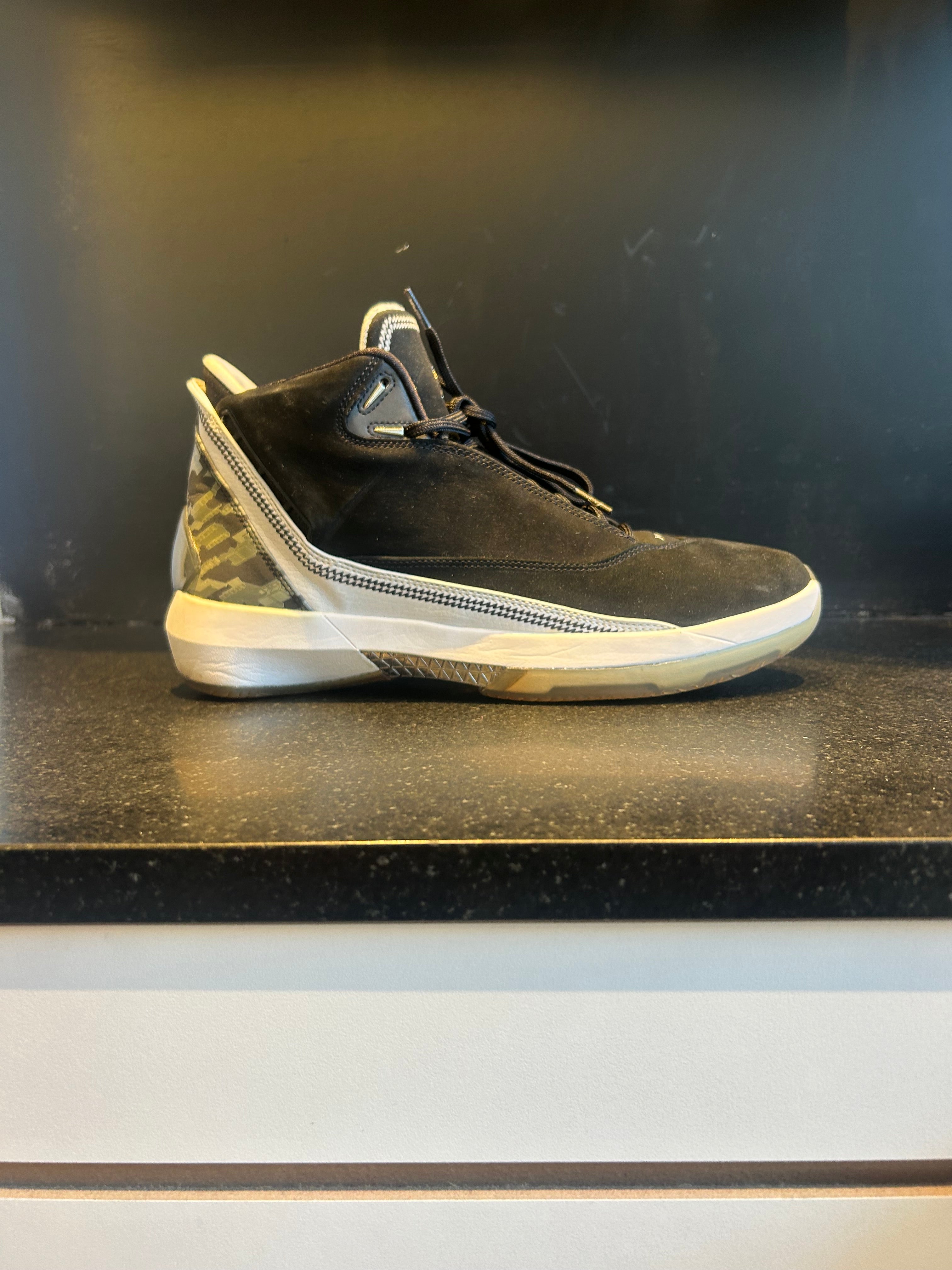 Jordan Countdown Pack 1/22 Size 10.5 Preowned