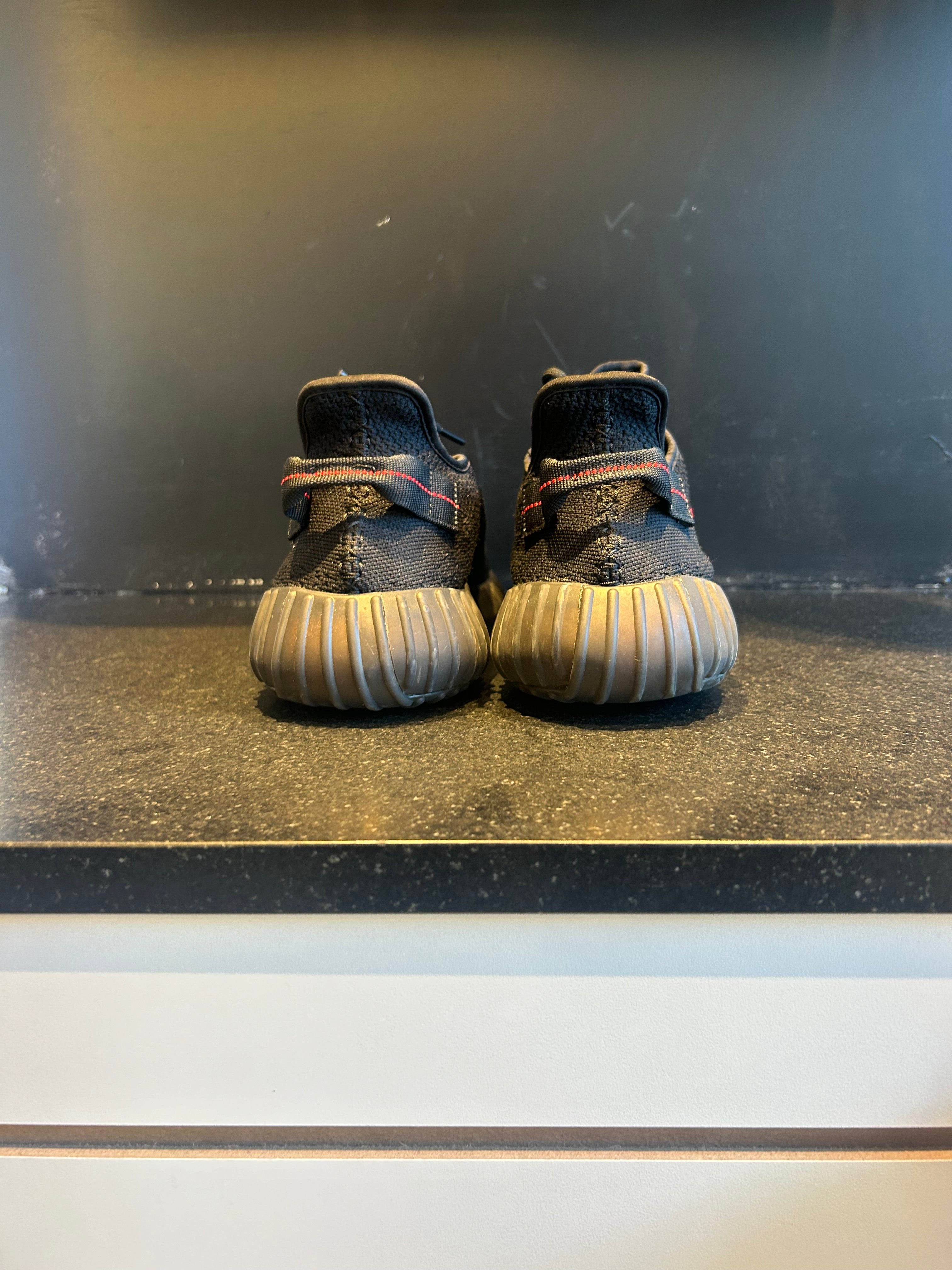 Yeezy 350 V2 Bred  Size 12 Preowned