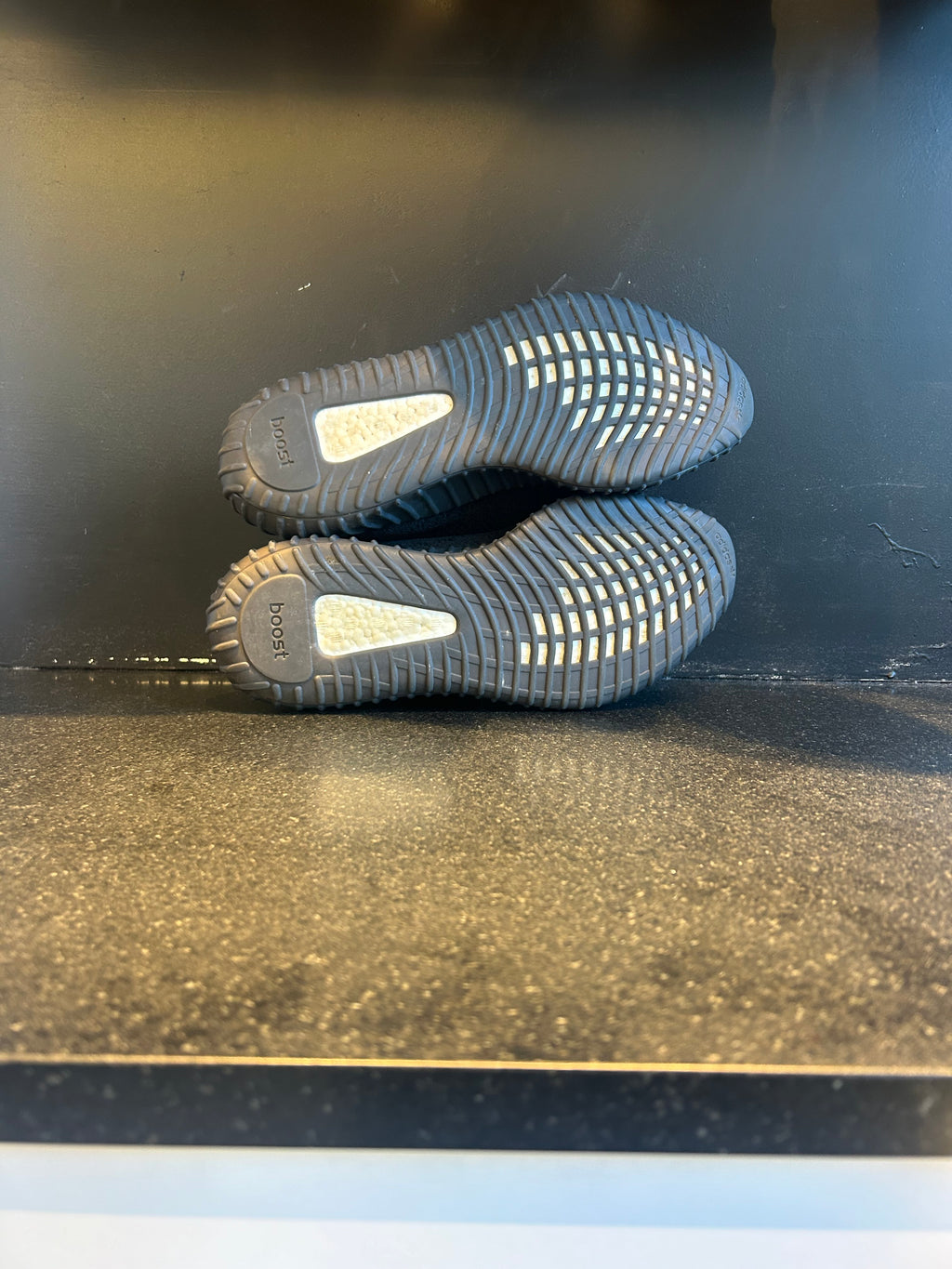 Yeezy 350 V2 Bred  Size 12 Preowned