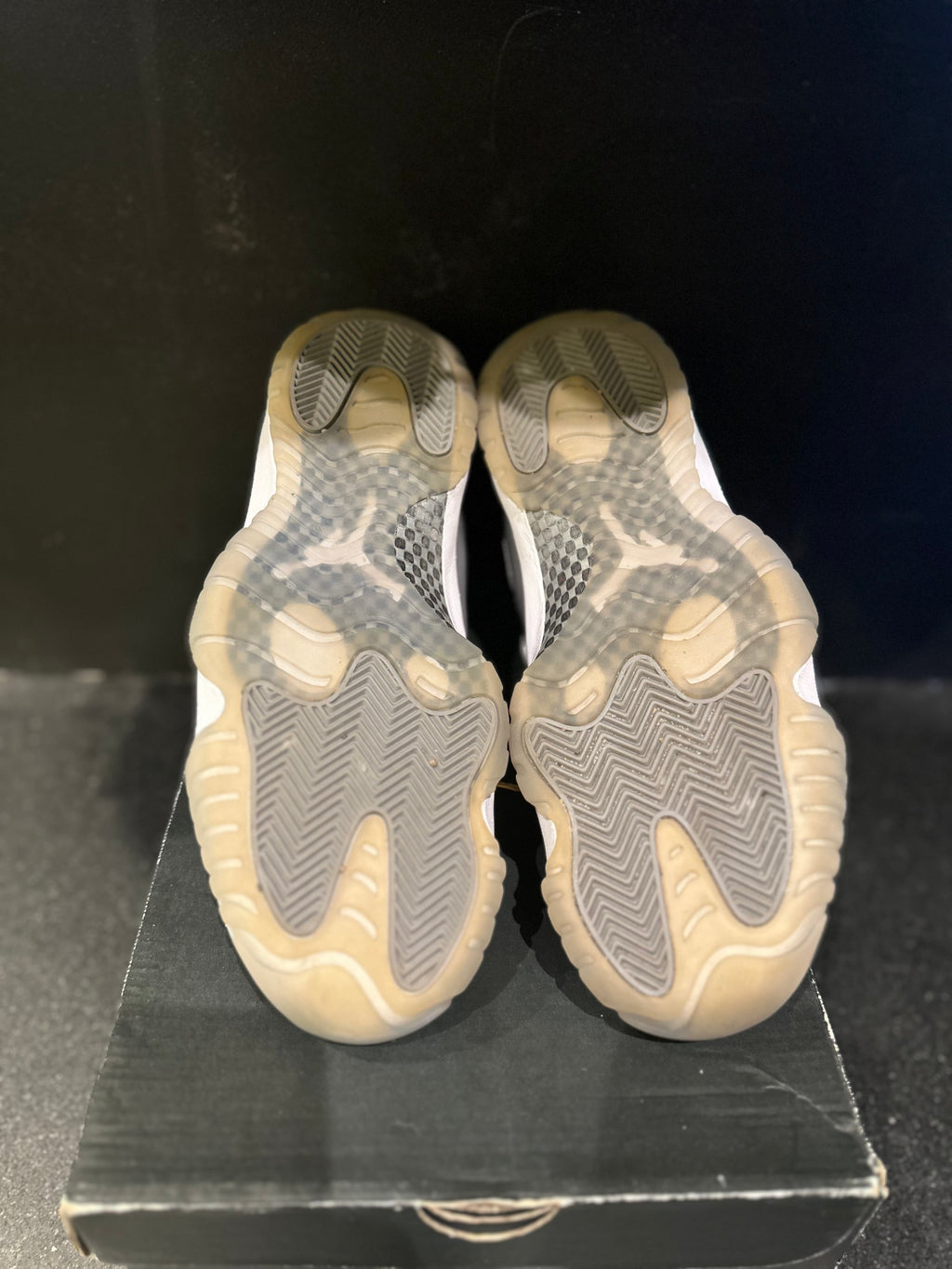 Jordan 11 Low "Cool Grey" Size 9 Preowned With Box