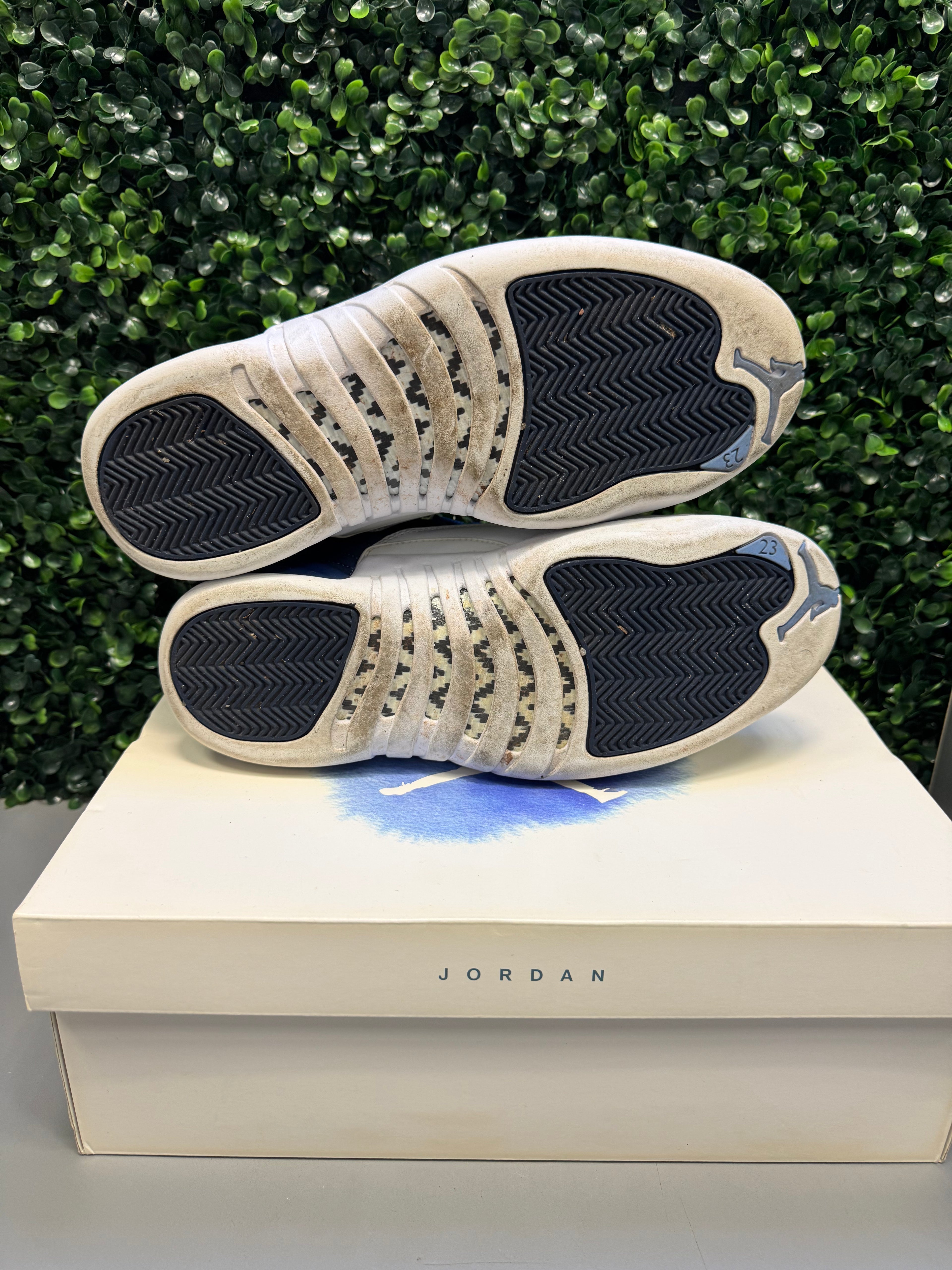 Jordan 12 “Indigo” Size 9.5 Preowned