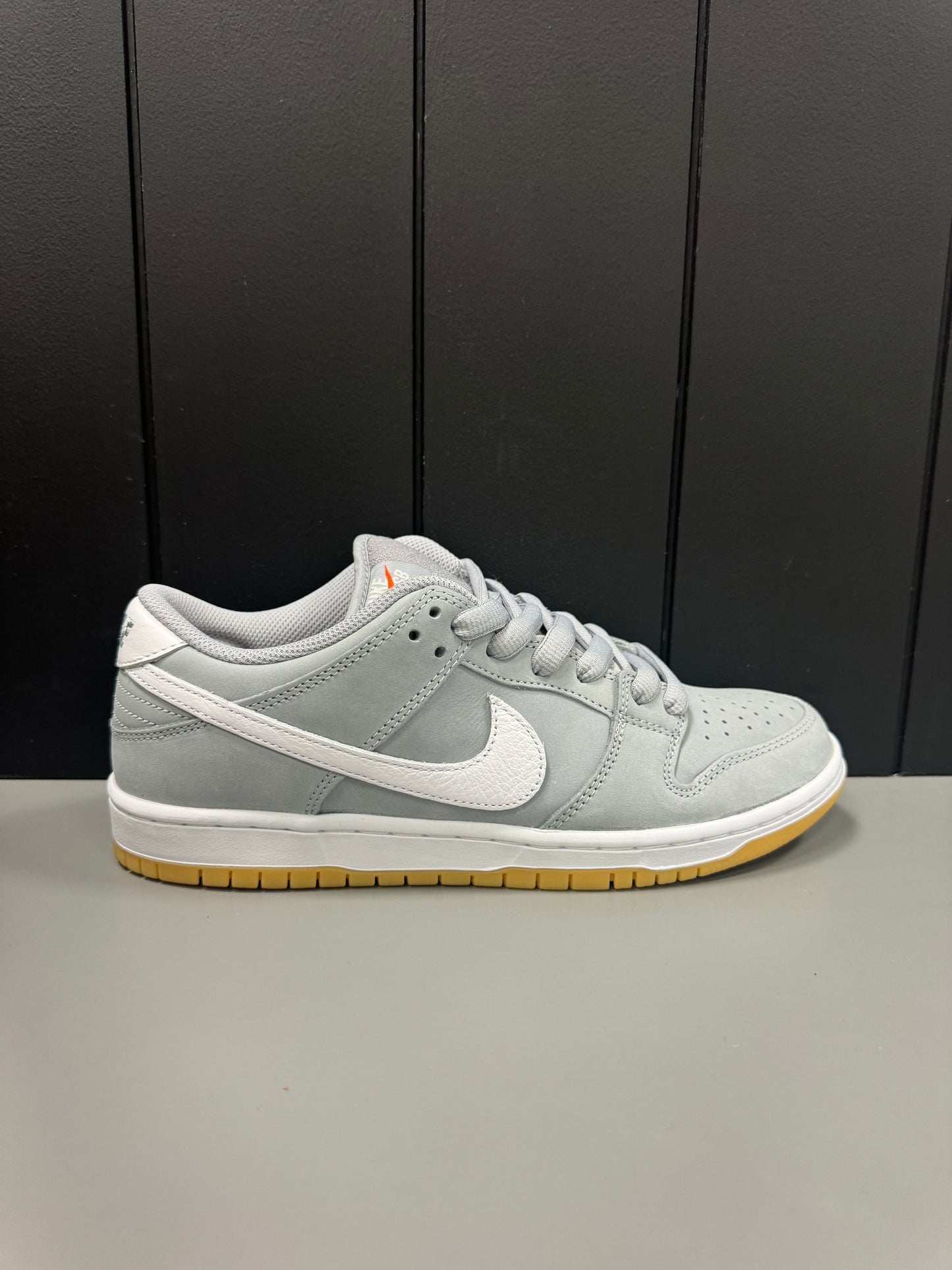 Nike Dunk Low SB "Wolf Grey" Size 8 Preowned