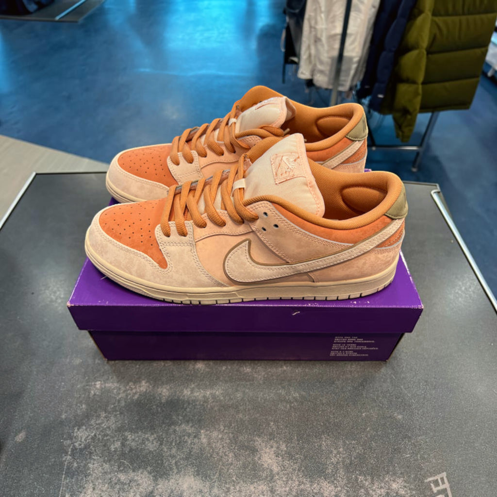 Nike SB Dunk Low "Trocadero Gardens" Size 12M Preowned