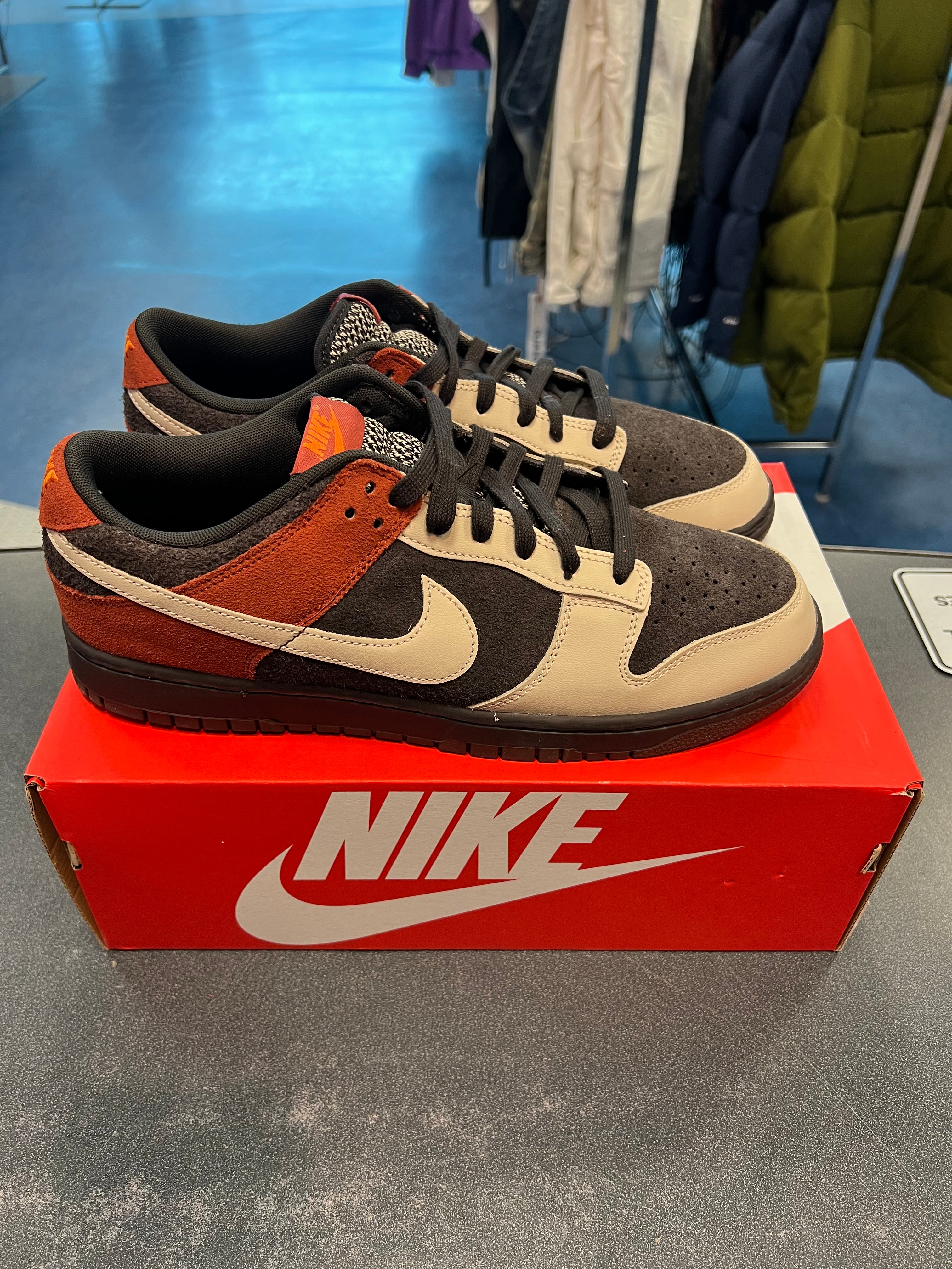 Nike Dunk Low "Red Panda" Size 12M Preowned
