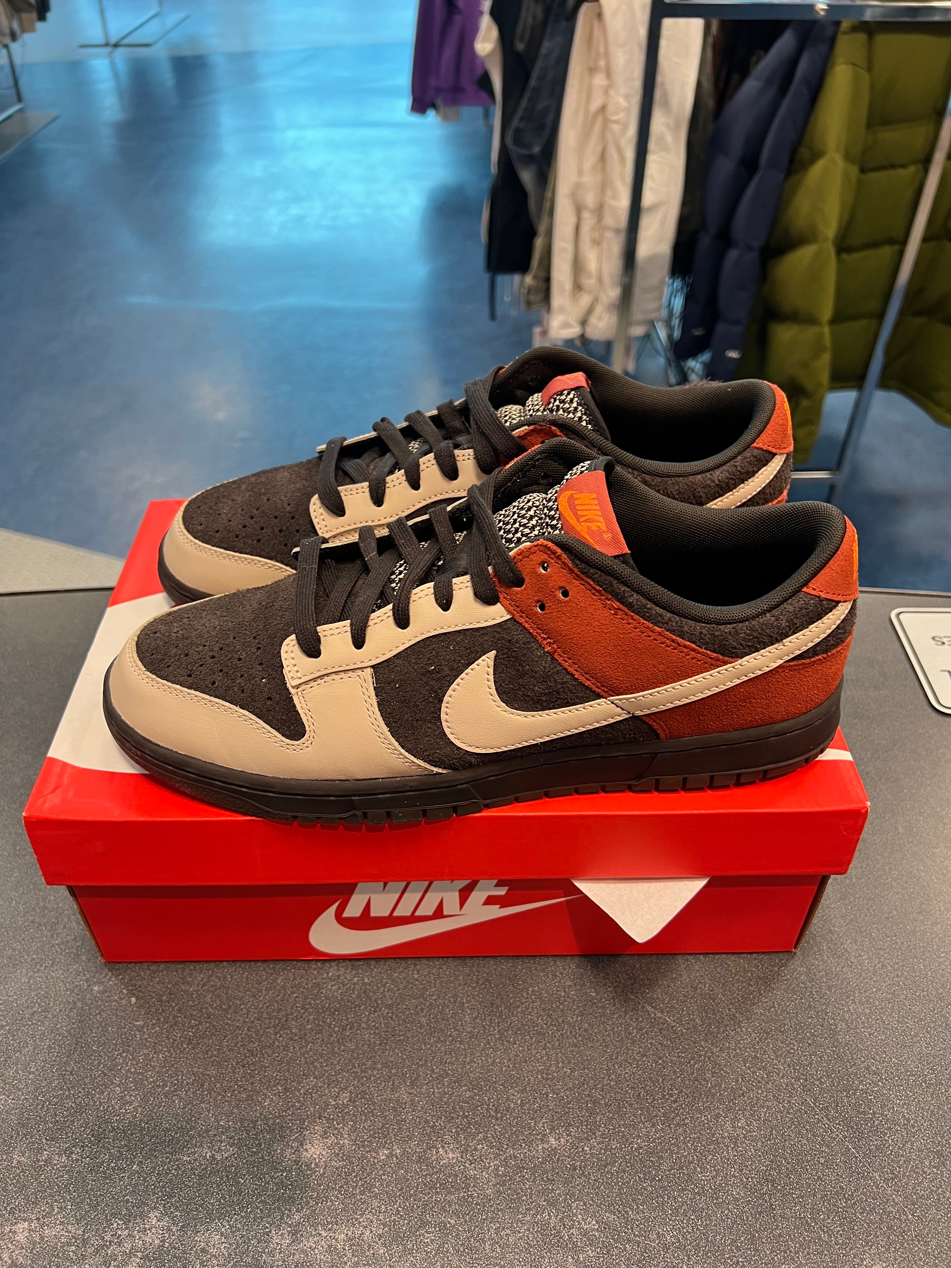 Nike Dunk Low "Red Panda" Size 12M Preowned