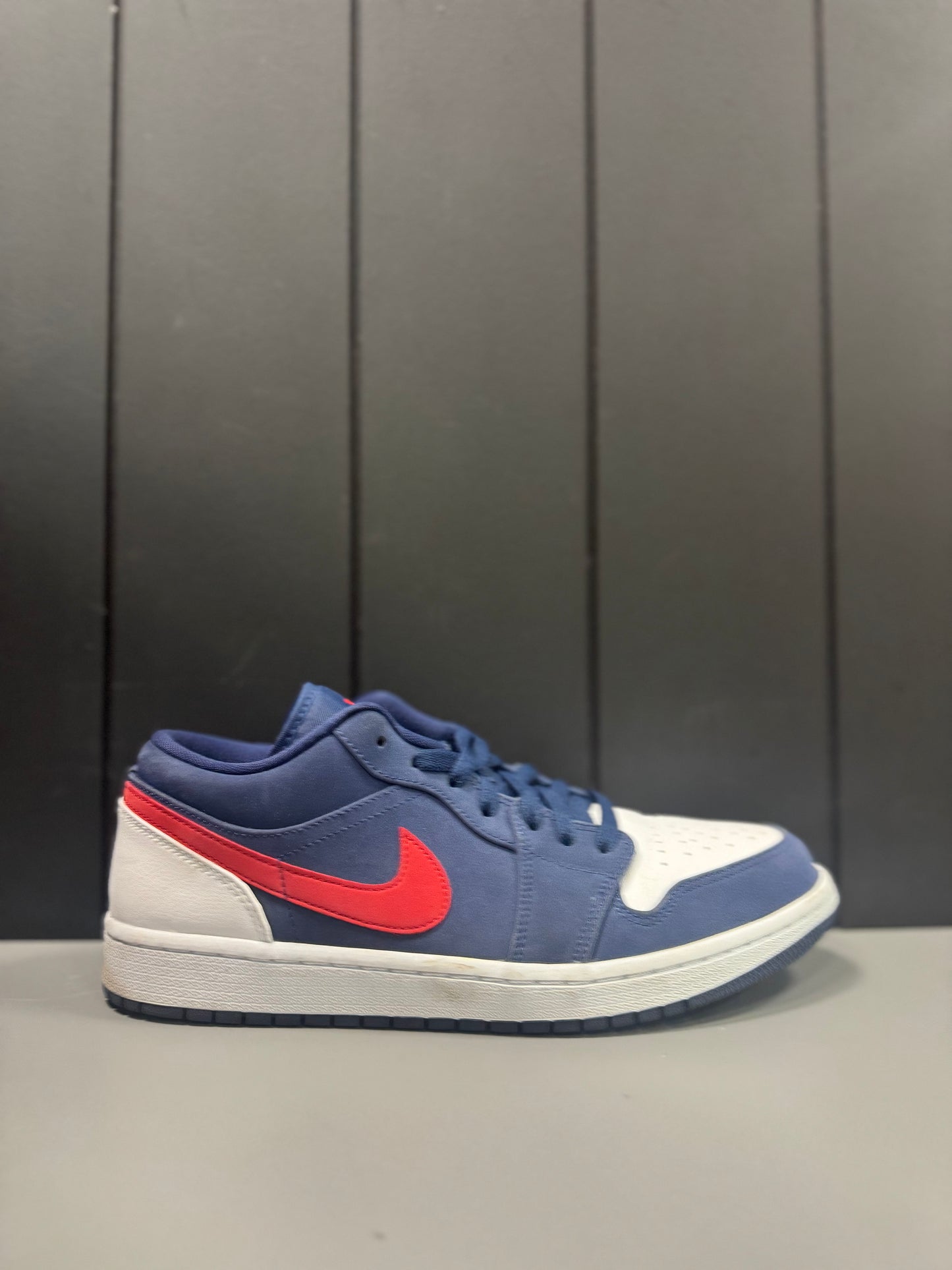 Jordan 1 Low "USA" Size 9.5 Preowned