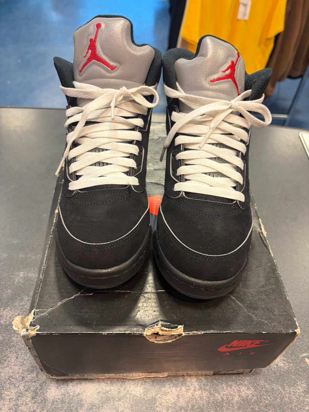 Jordan 5 "Metallic Reimagined" Size 7Y Preowned
