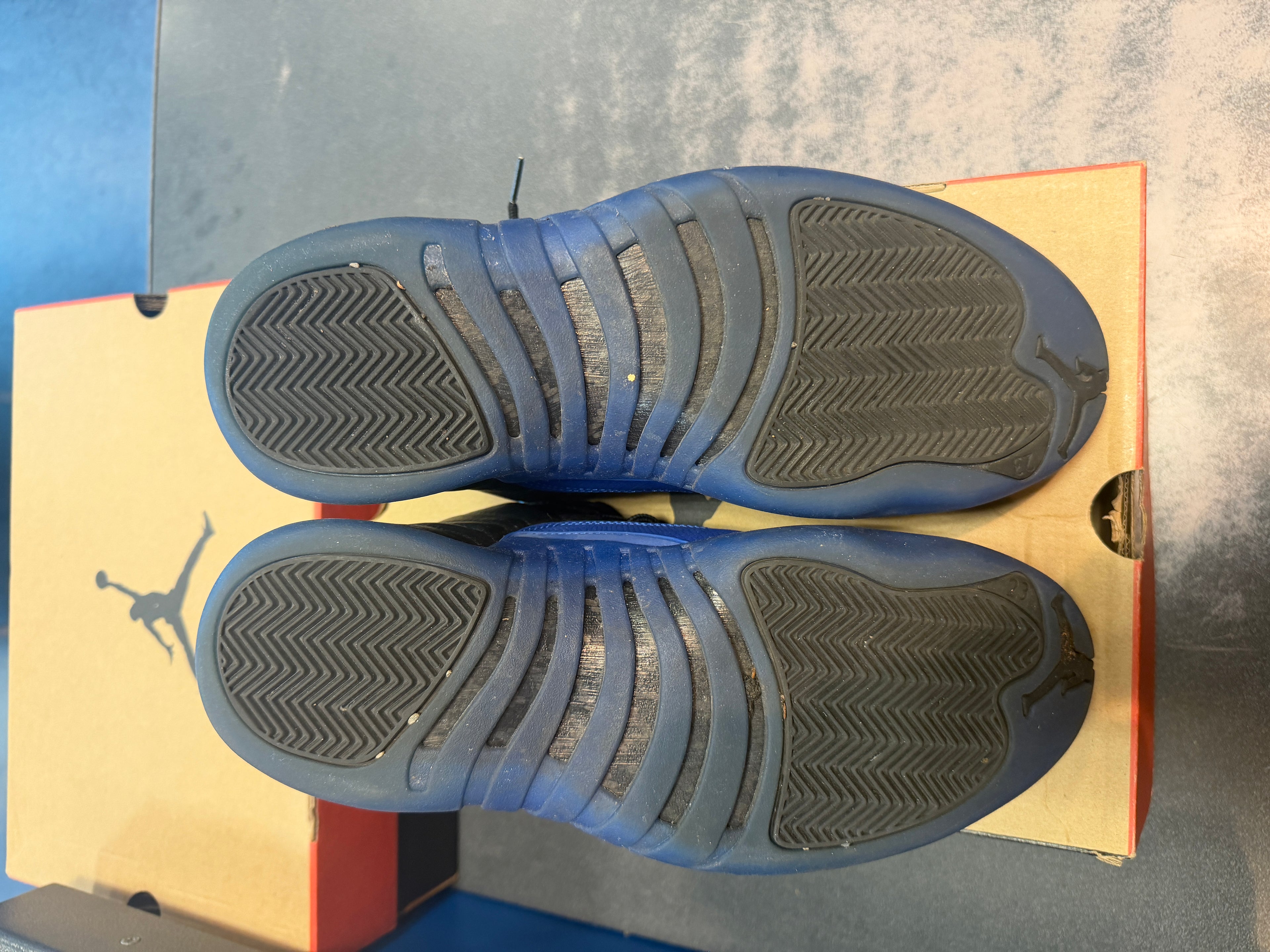 Jordan 12 Retro "Black Game Royal" Size 10.5 Preowned