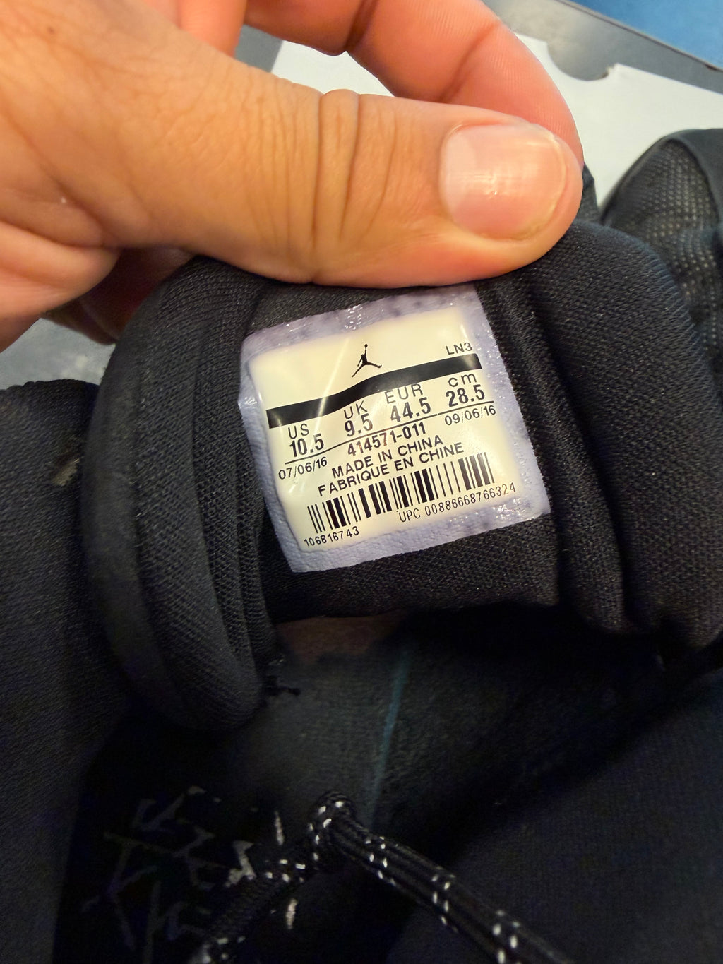 Jordan 13 Retro "Black Cat" Size 10.5 Preowned