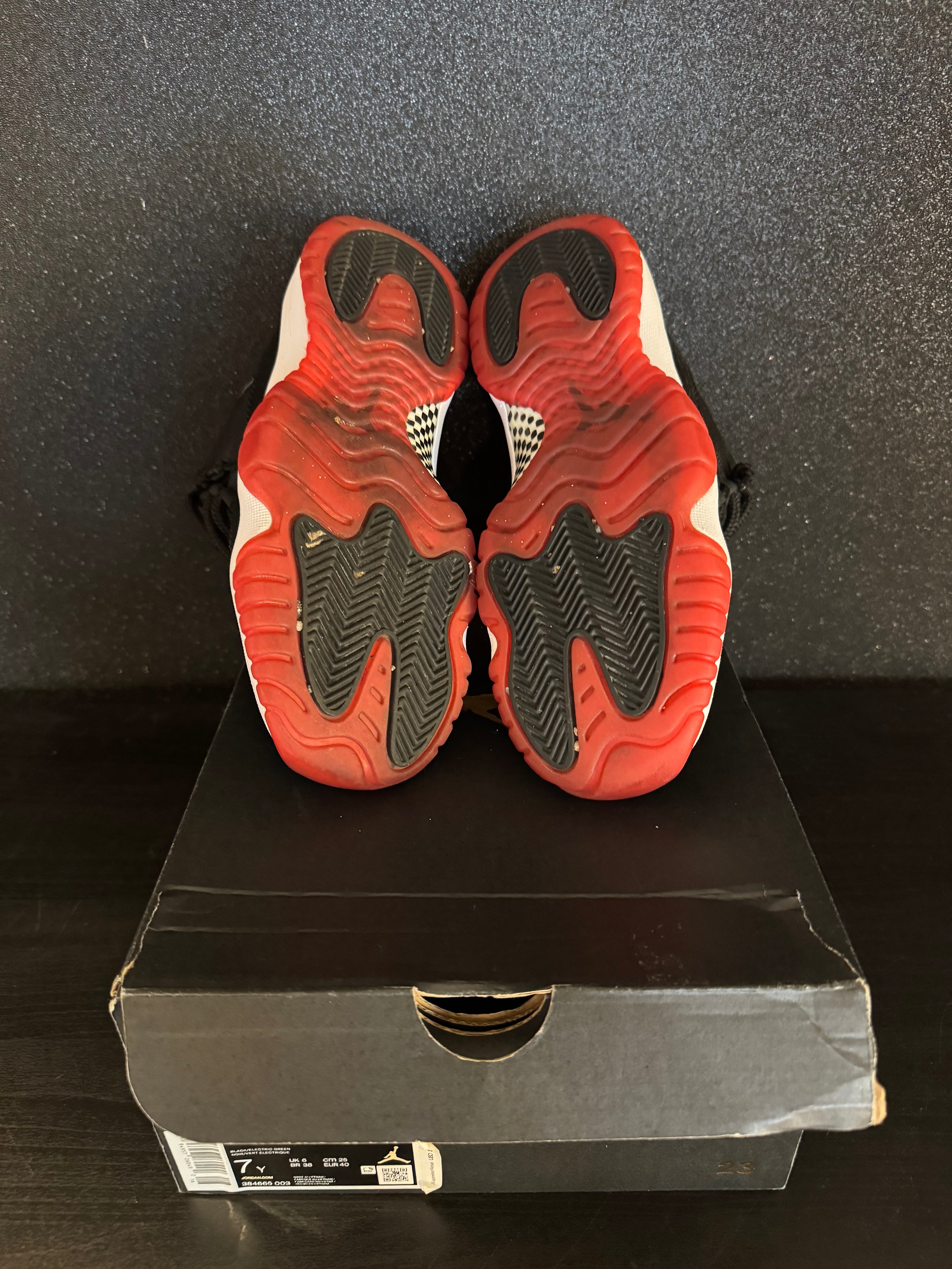 Jordan 11 (GS) 'Bred' Size 7Y Preowned with box