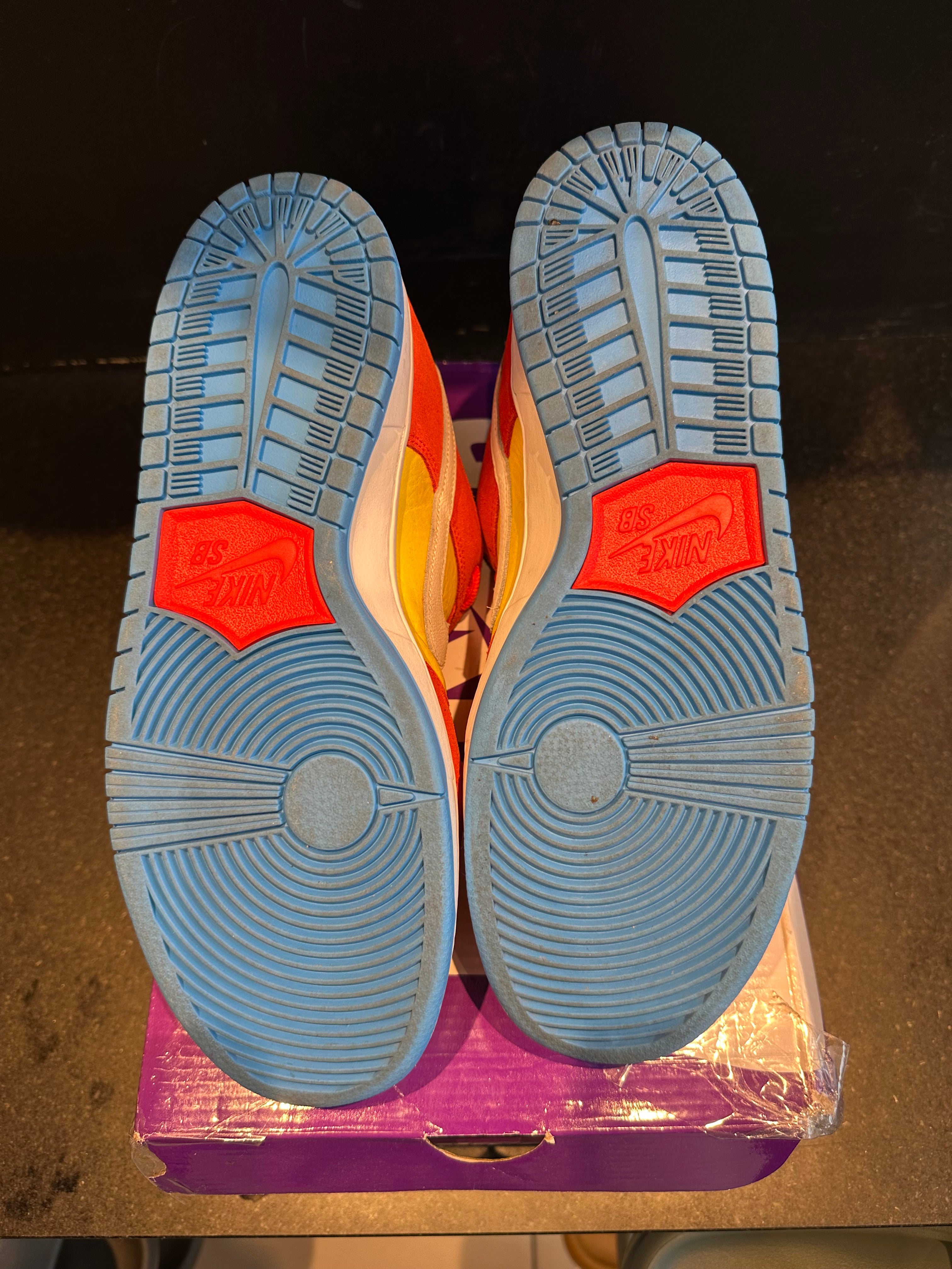 Nike SB Dunk Low "Bart Simpson" Preowned Size 11 with box