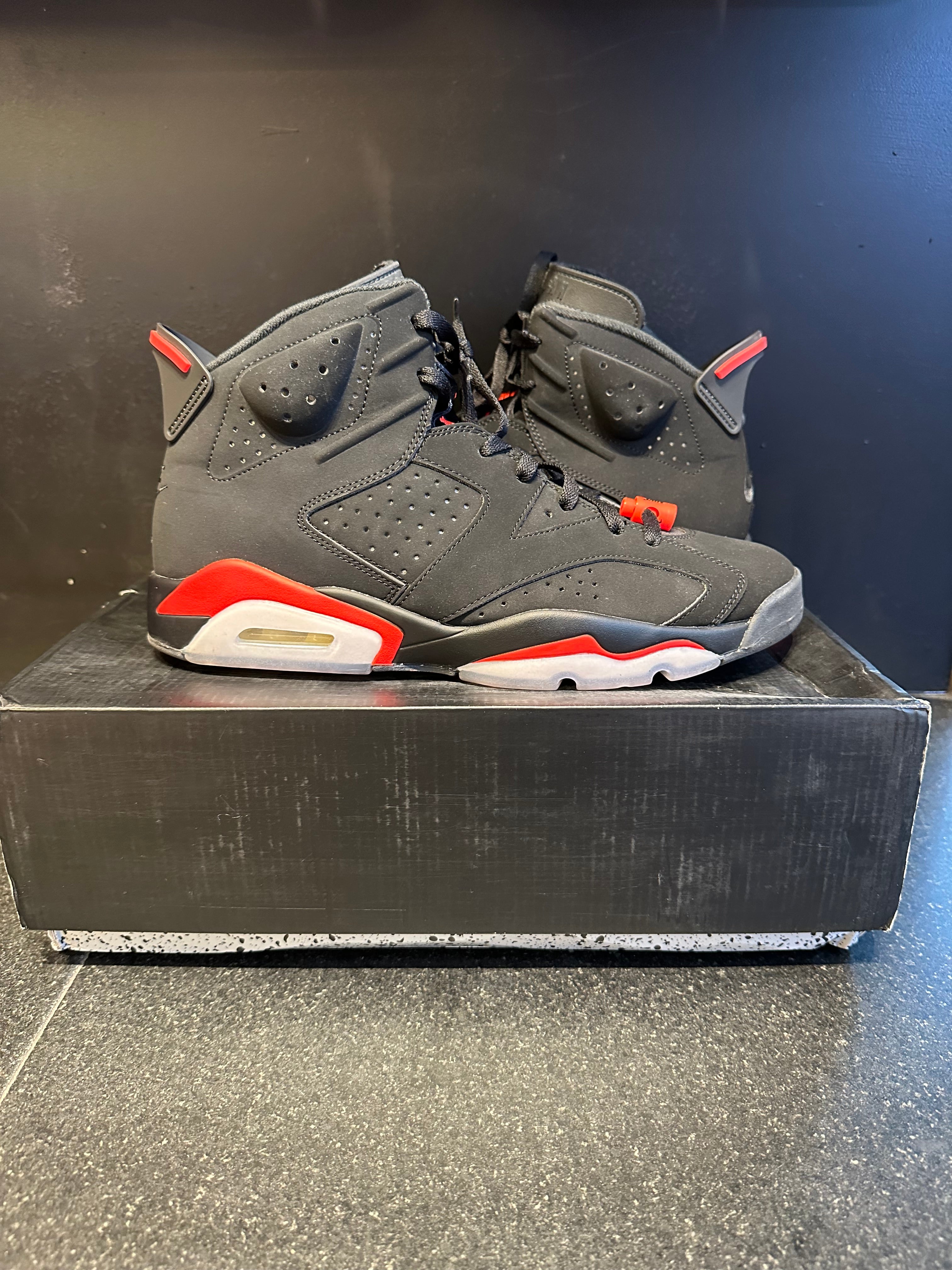 Jordan 6 Retro Infrared Size 11 Preowned