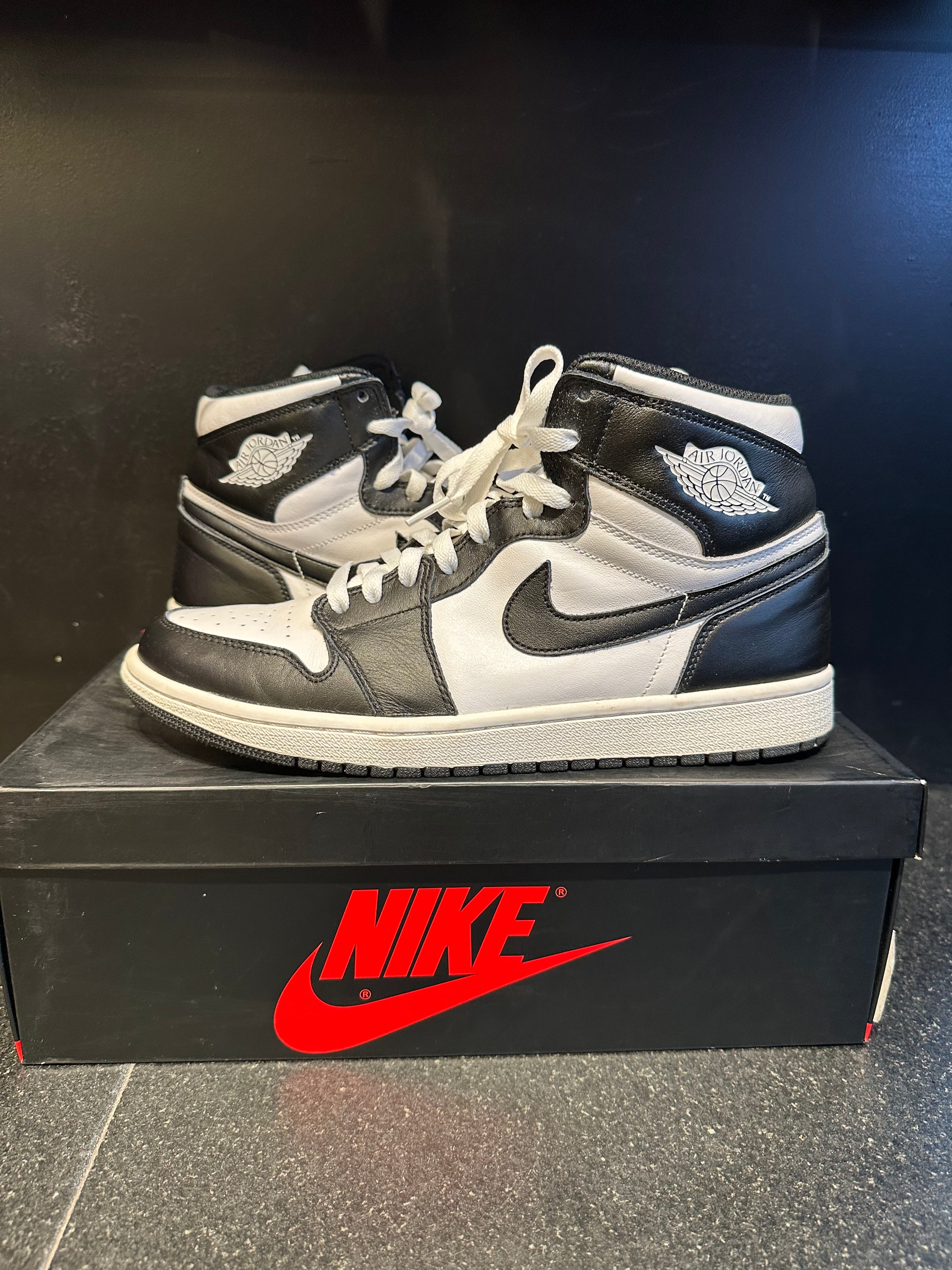 Jordan 1 High Black/White Size 10.5 Preowned