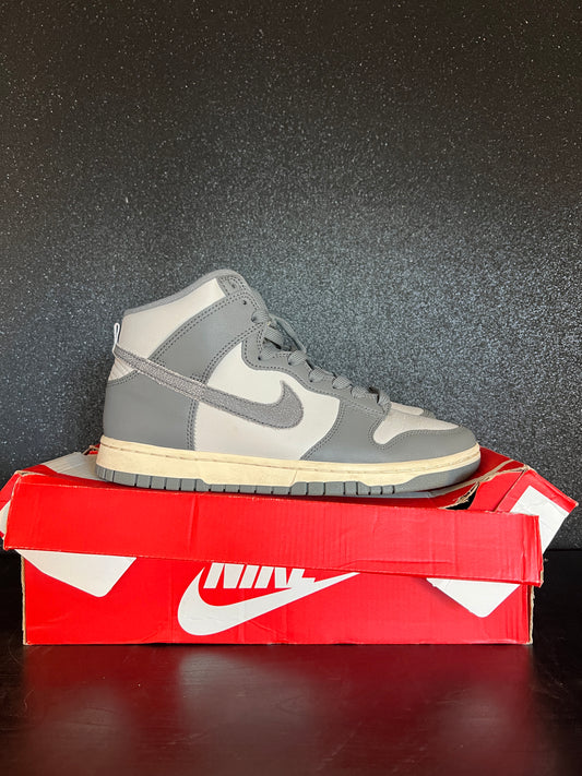 Nike Dunk High Light Bone Grey Size 8 Preowned