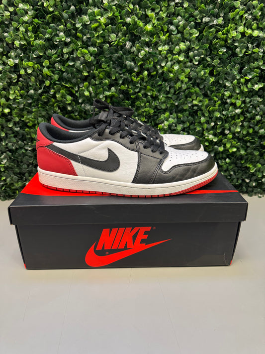 Jordan 1 Low OG "Black Toe" SIze 11.5 Preowned