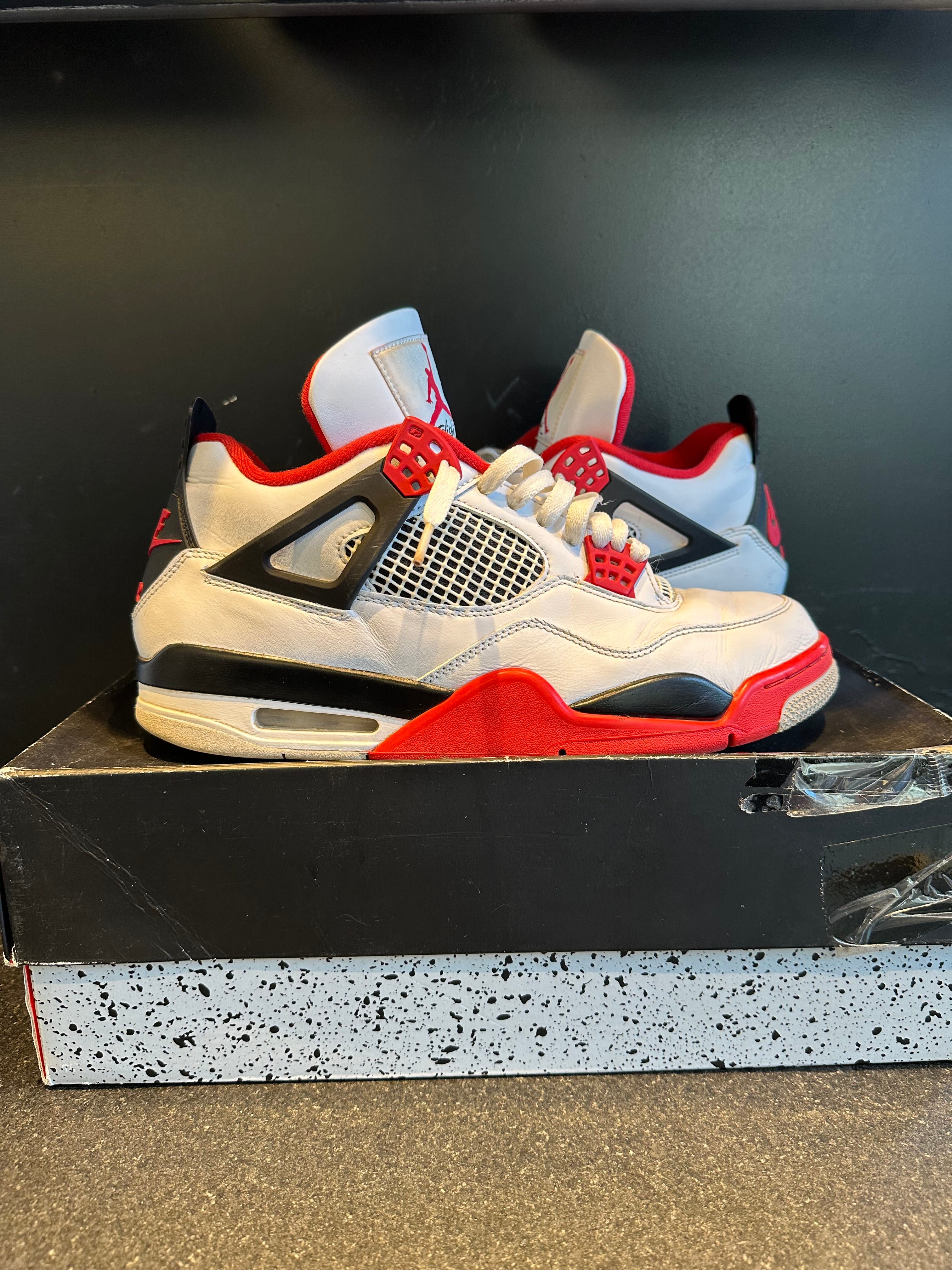 Jordan 4 "Fire Red" Preowned Size 11.5 With Box