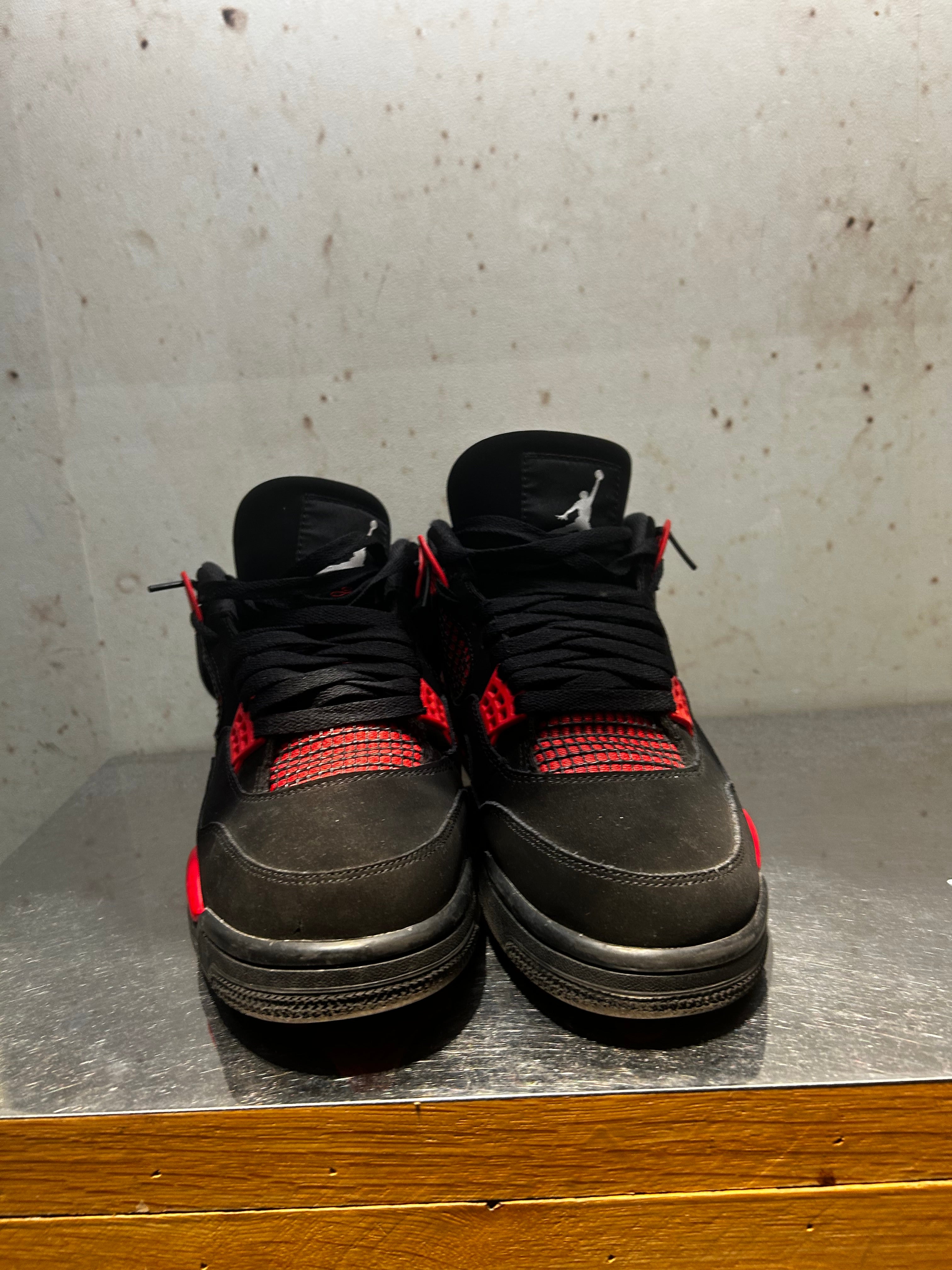 Jordan 4 "Red Thunder" Size 10 Preowned