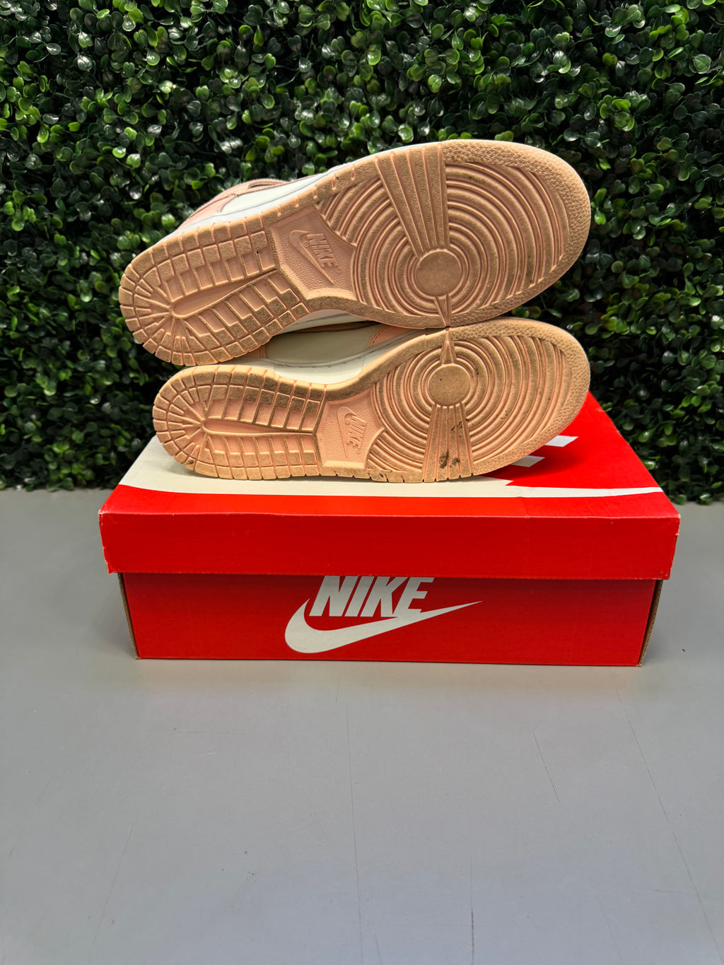 Nike Dunk High "Crimson Tint" Size 7.5Y / 9W Preowned